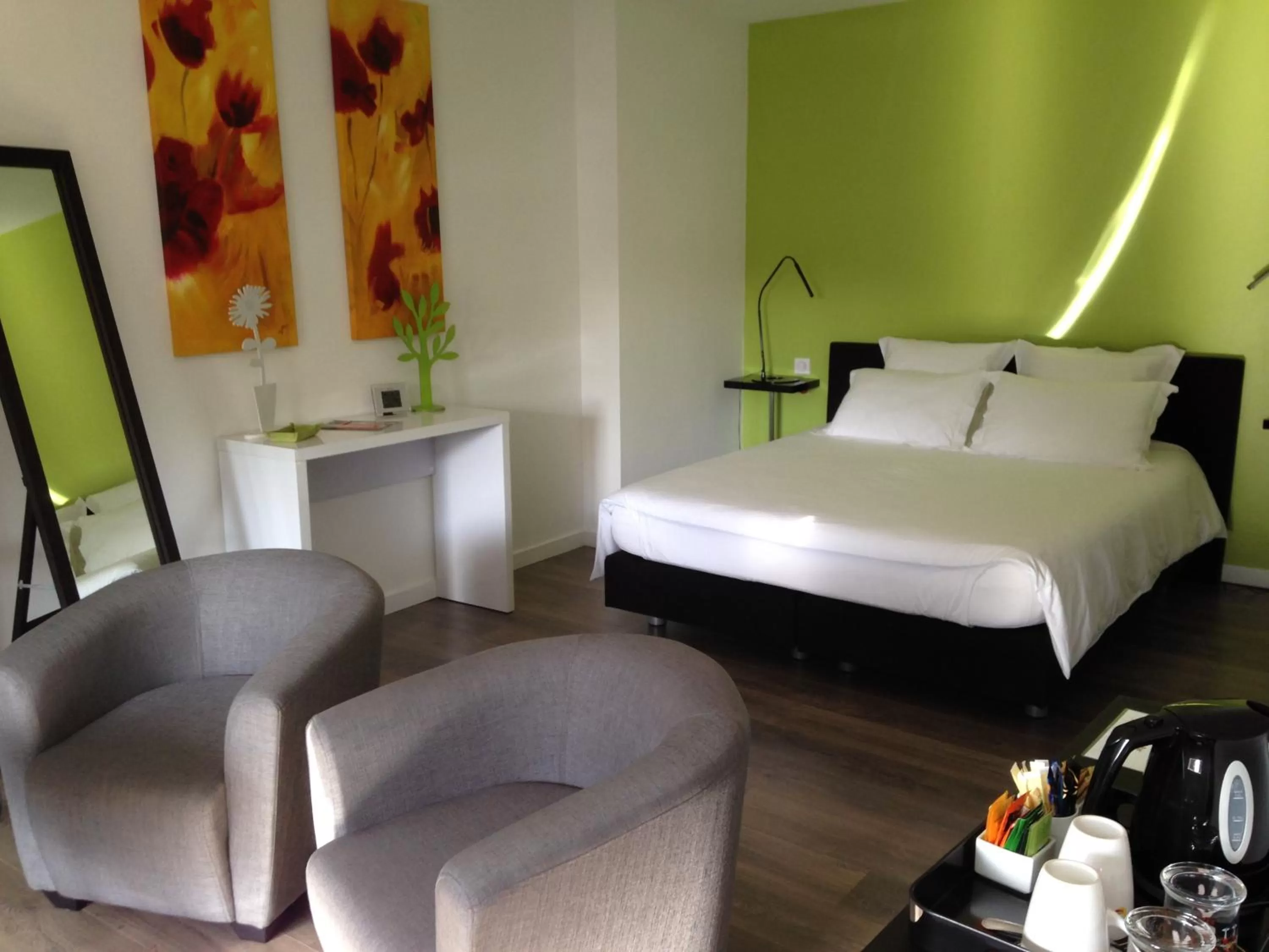 Photo of the whole room, Bed in Les Chambres Lauryvan