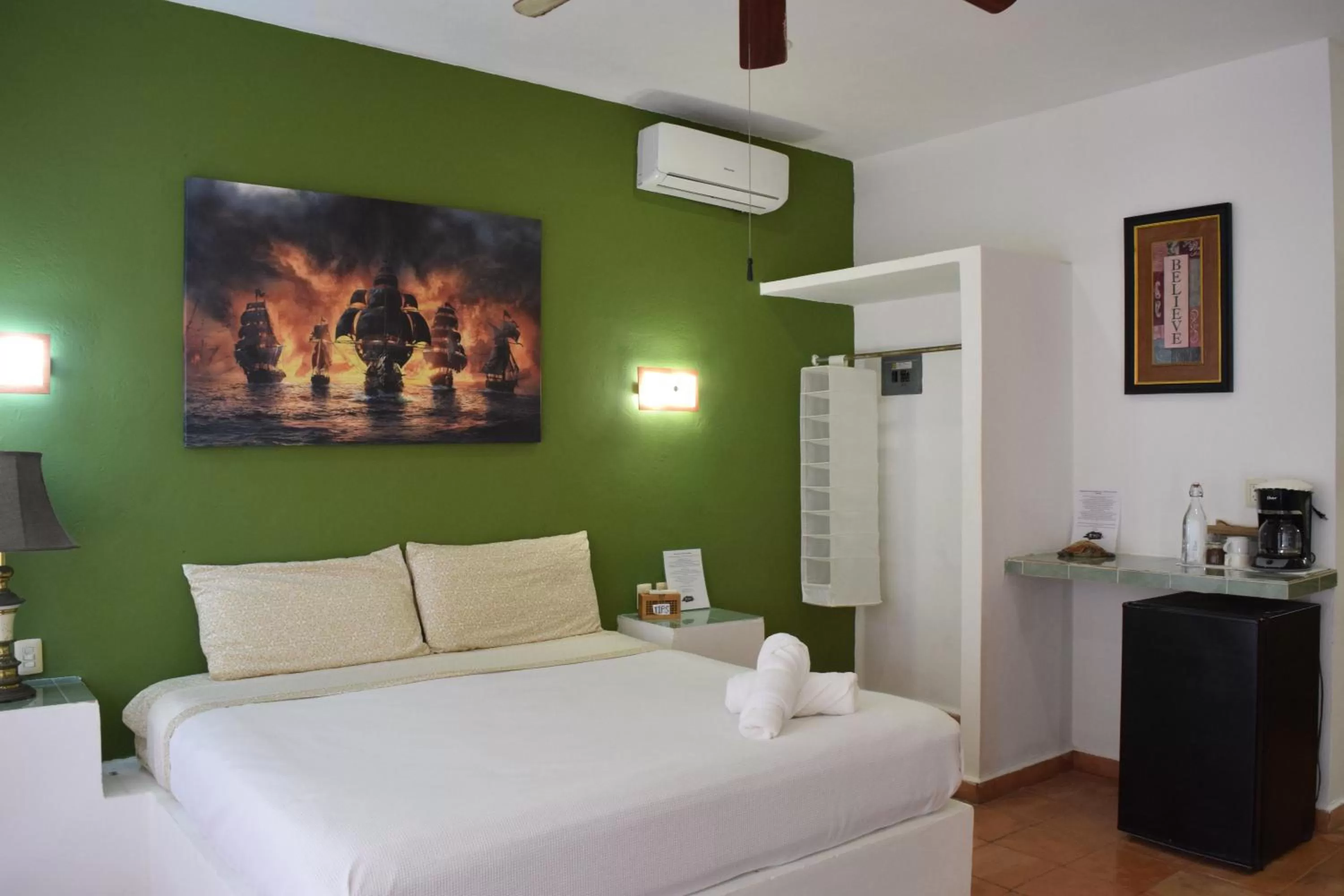 Bed in Hotel Boutique Skulls Landing