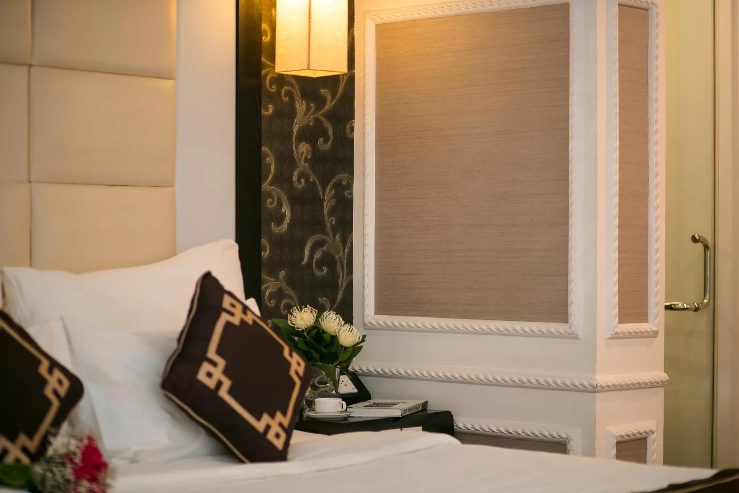 Bed in Hanoi Emotion Hotel