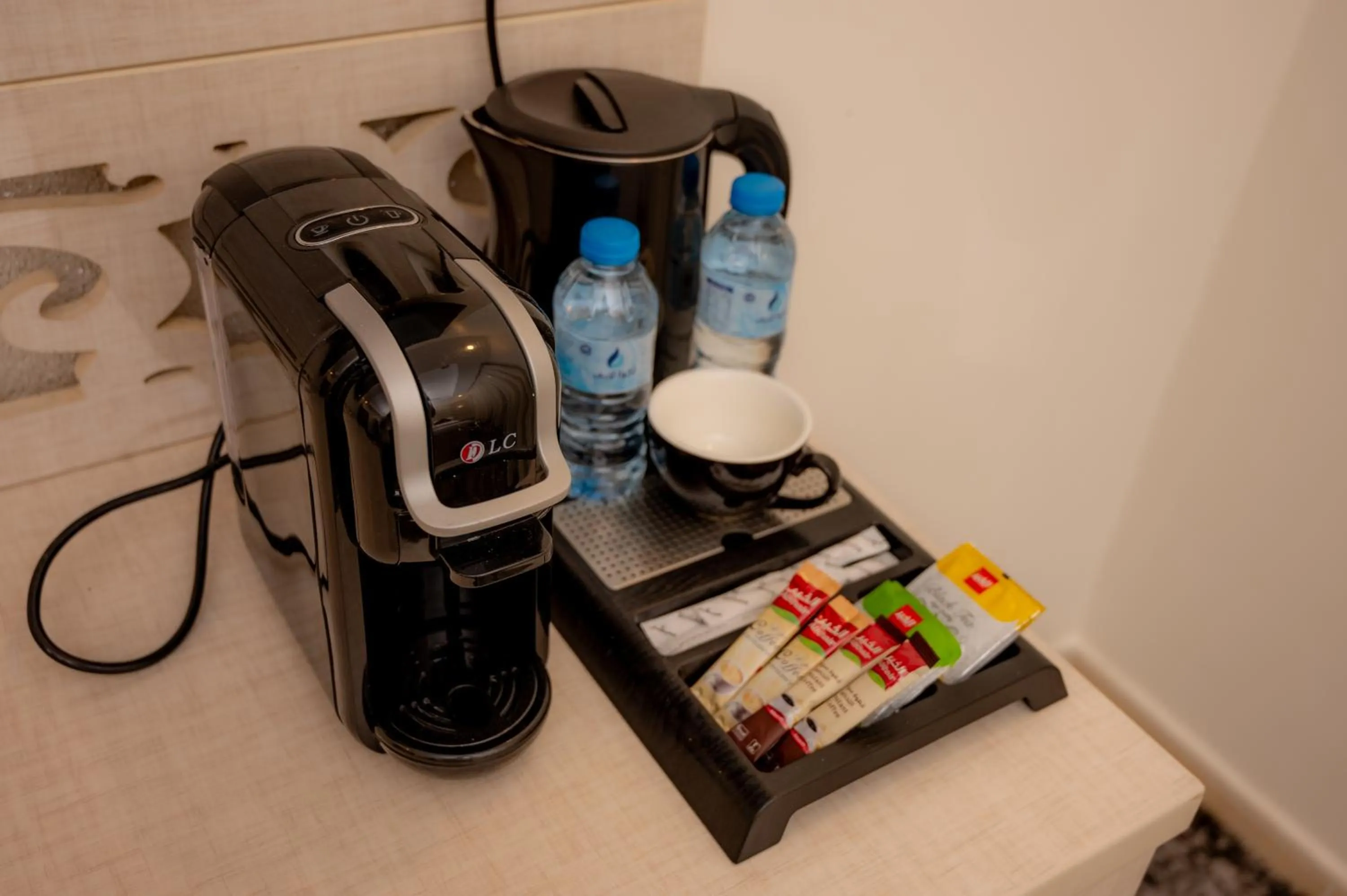 Coffee/tea facilities in Areen Hotel فندق ارين