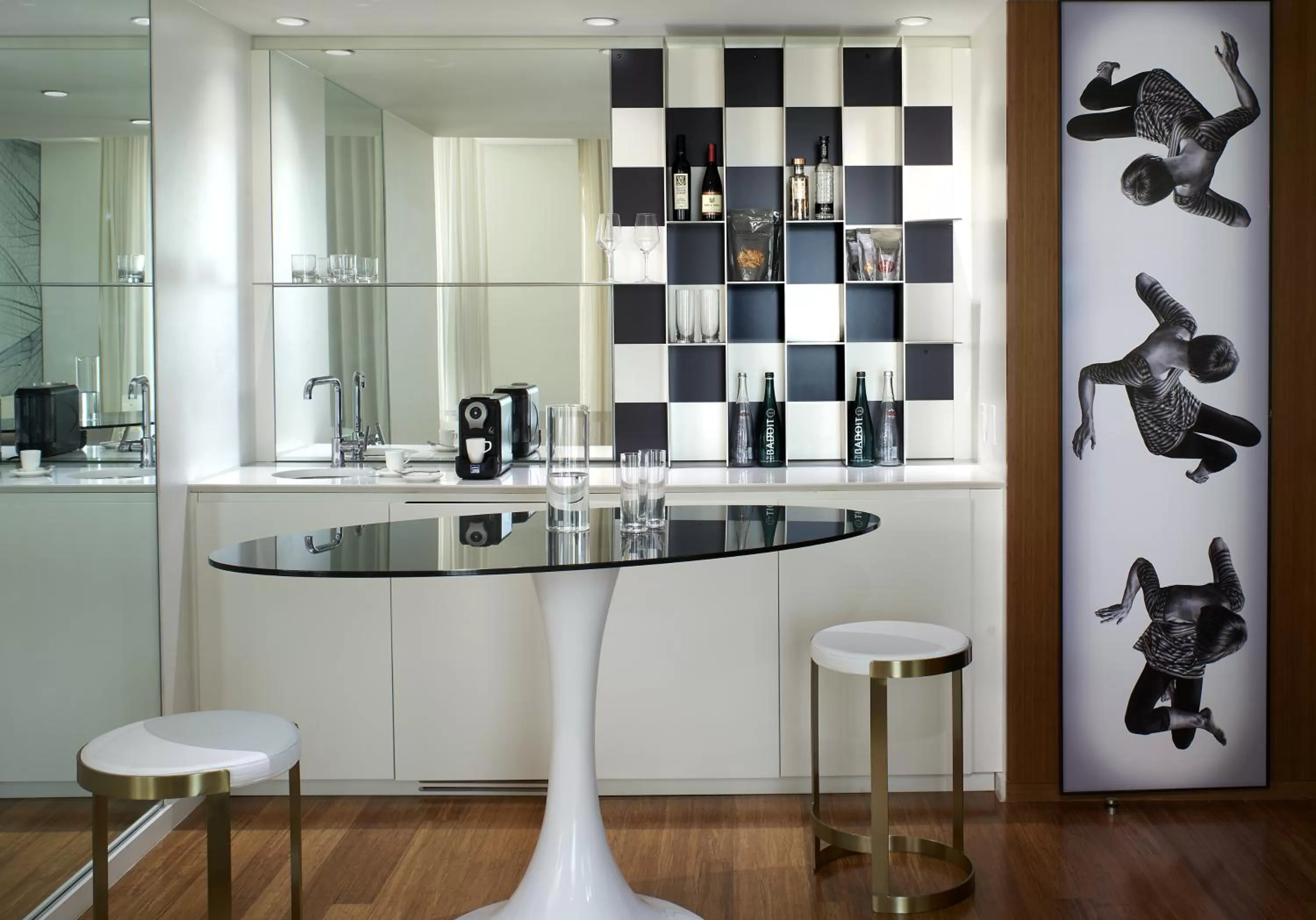 Kitchen or kitchenette in Mondrian Los Angeles
