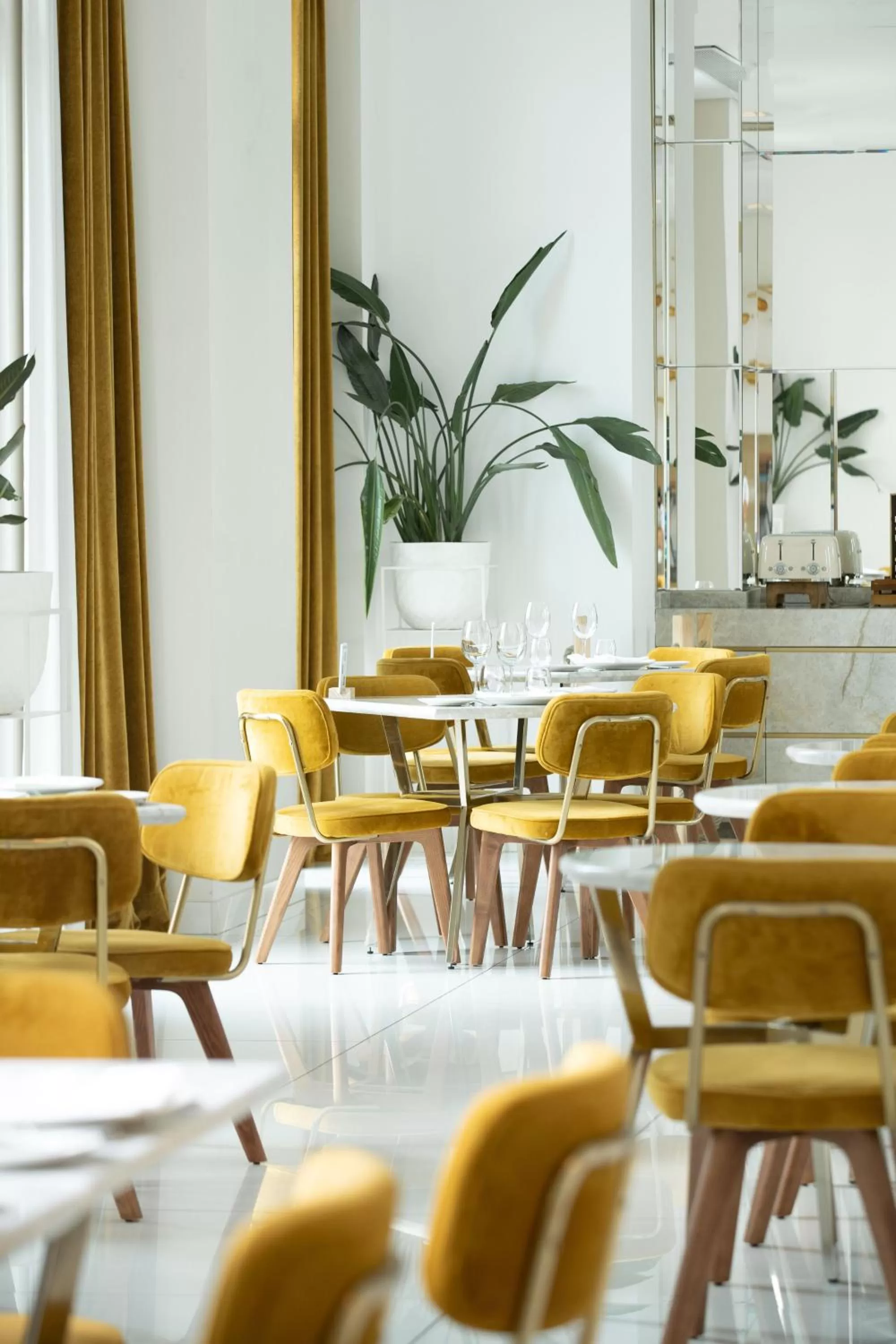 Restaurant/Places to Eat in Iberostar Selection Paseo de Gracia 4 Sup