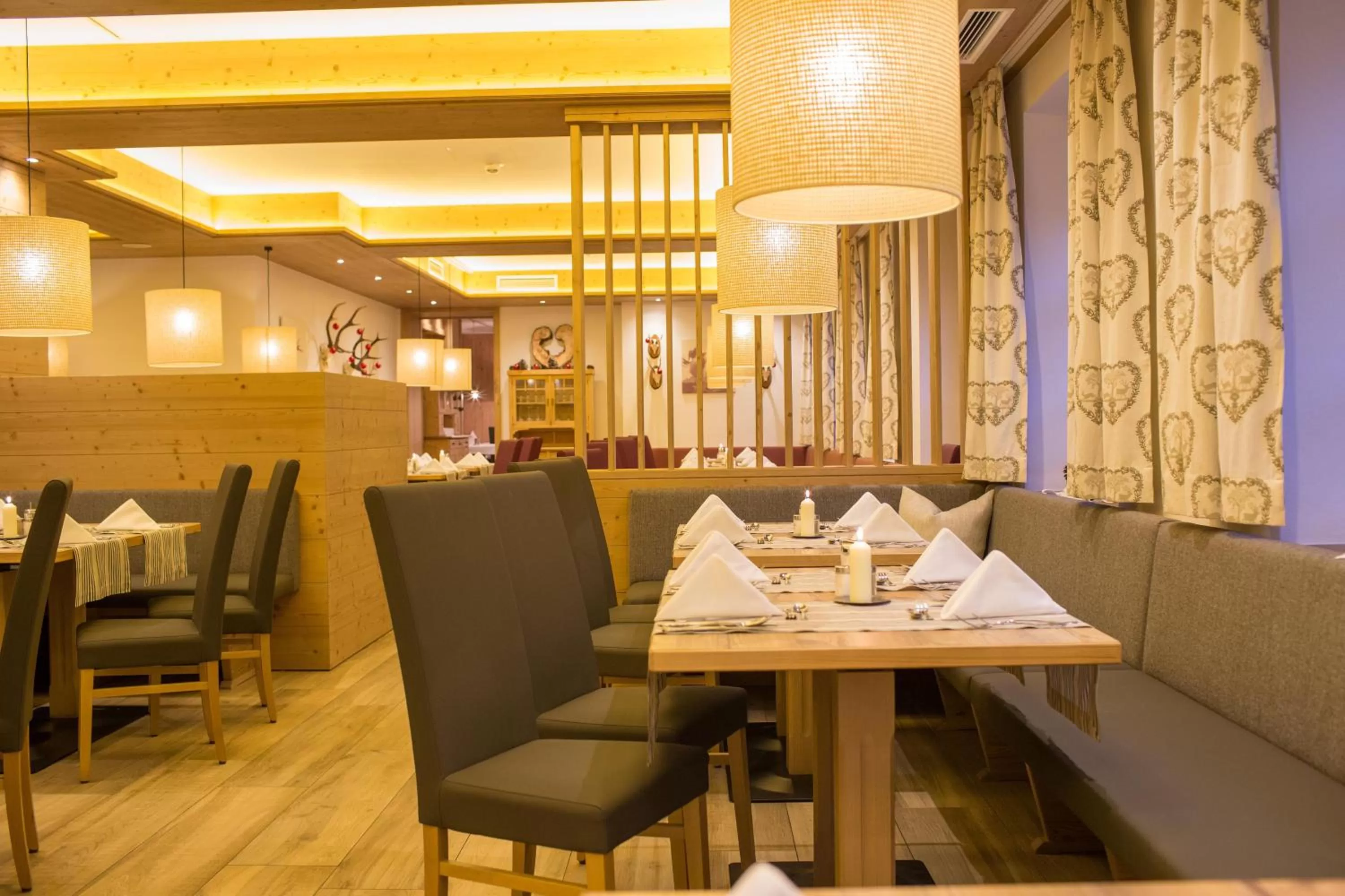 Restaurant/places to eat in Hotel Stadt Wien