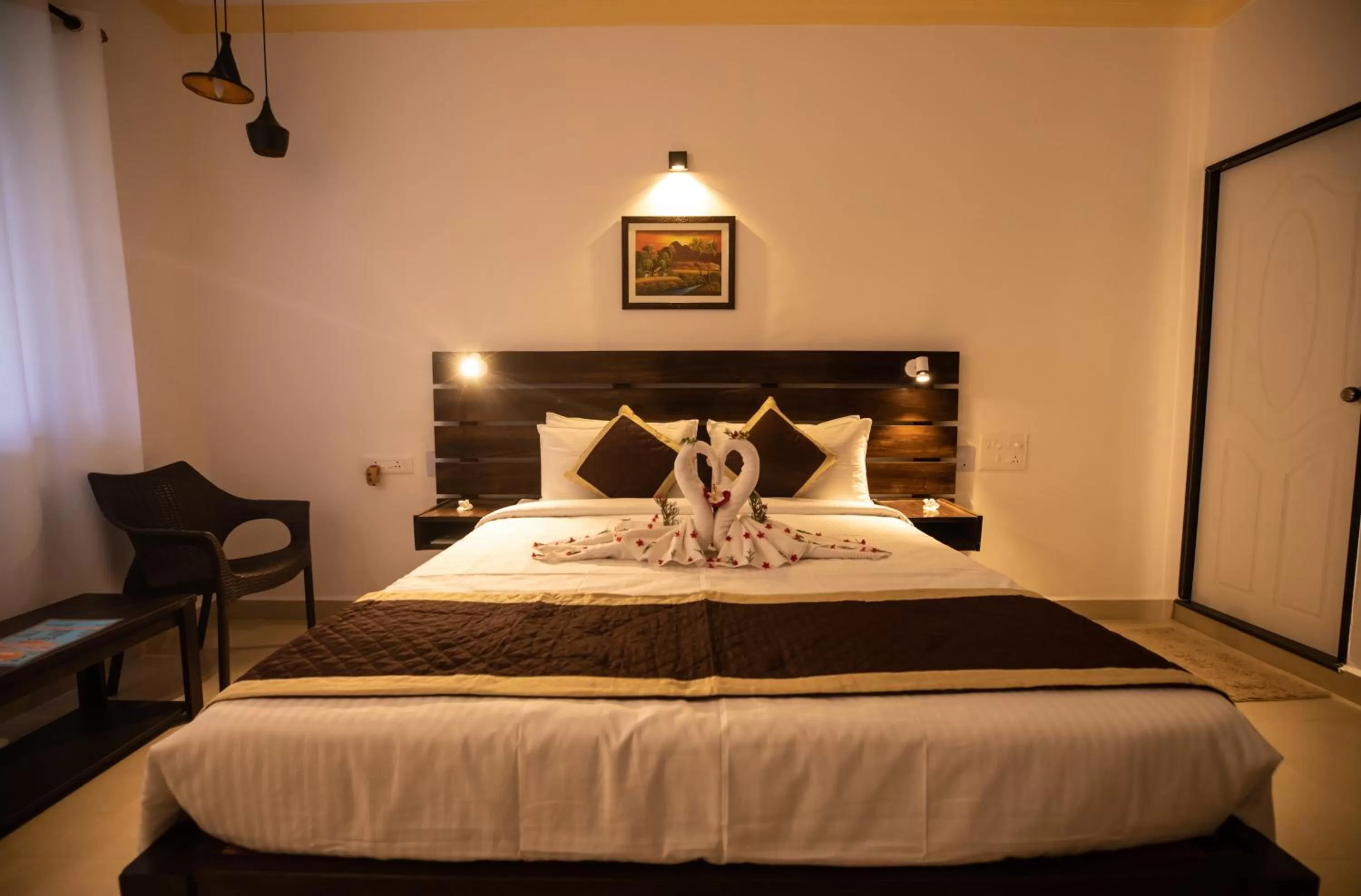 Bed in The Woodside Inn