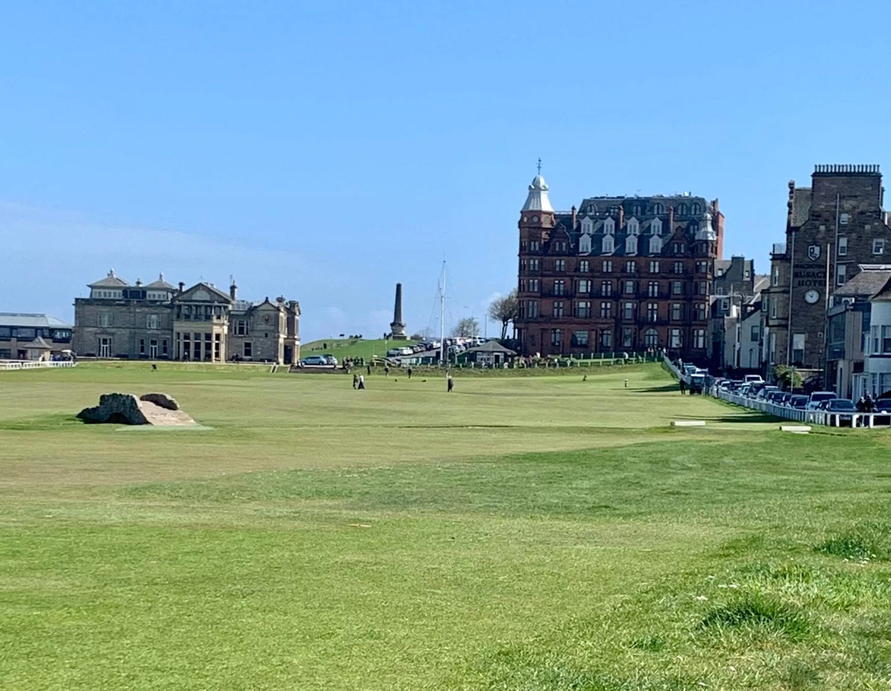 Neighbourhood, Property Building in No12 Bed and Breakfast, St Andrews