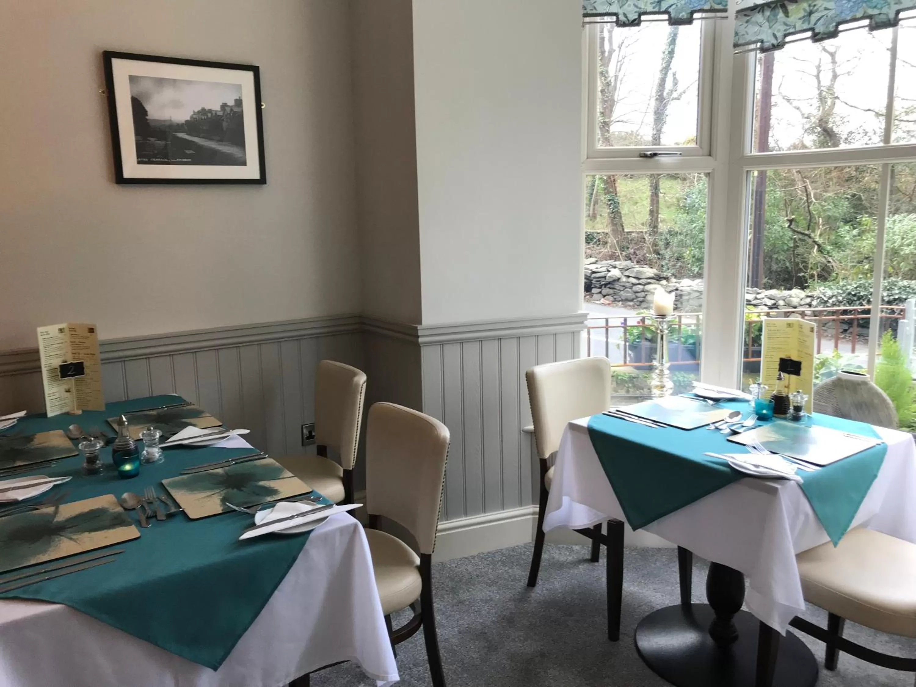 Restaurant/Places to Eat in Hafan Artro