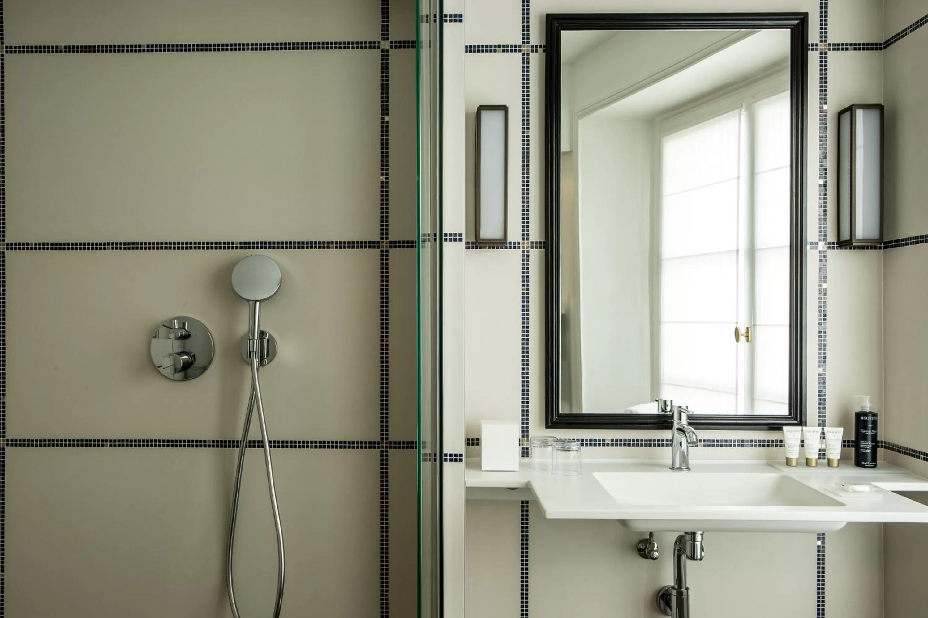 Bathroom in Hôtel Mansart - Esprit de France