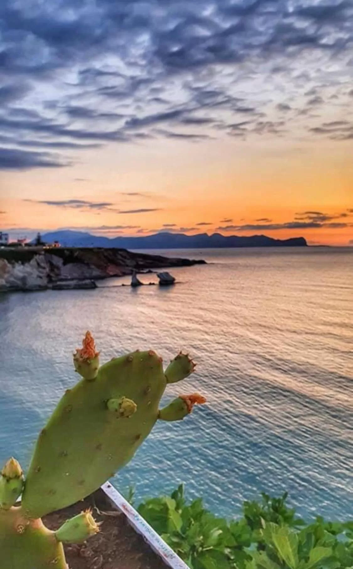 Sunset in Amantea Monument