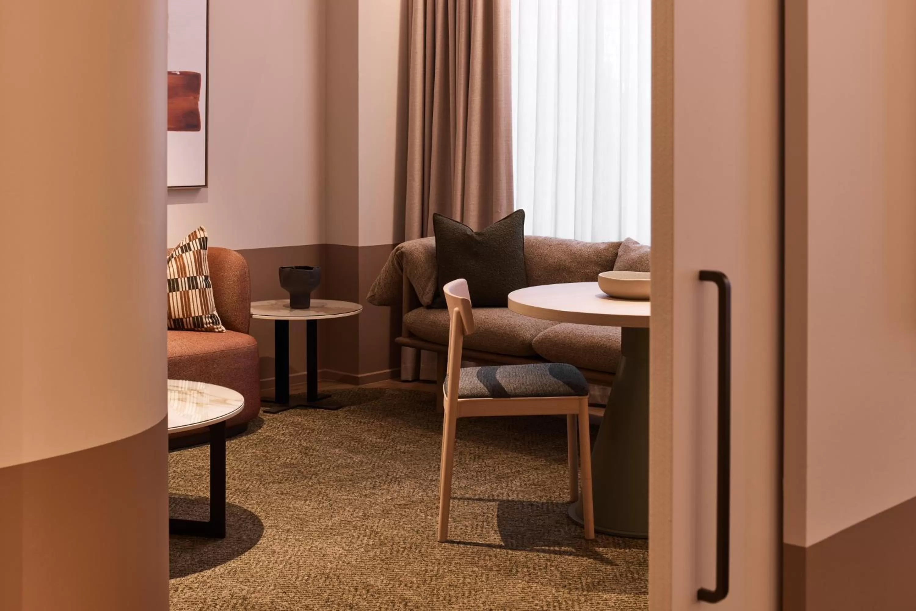 Seating area, Bed in Rydges Melbourne