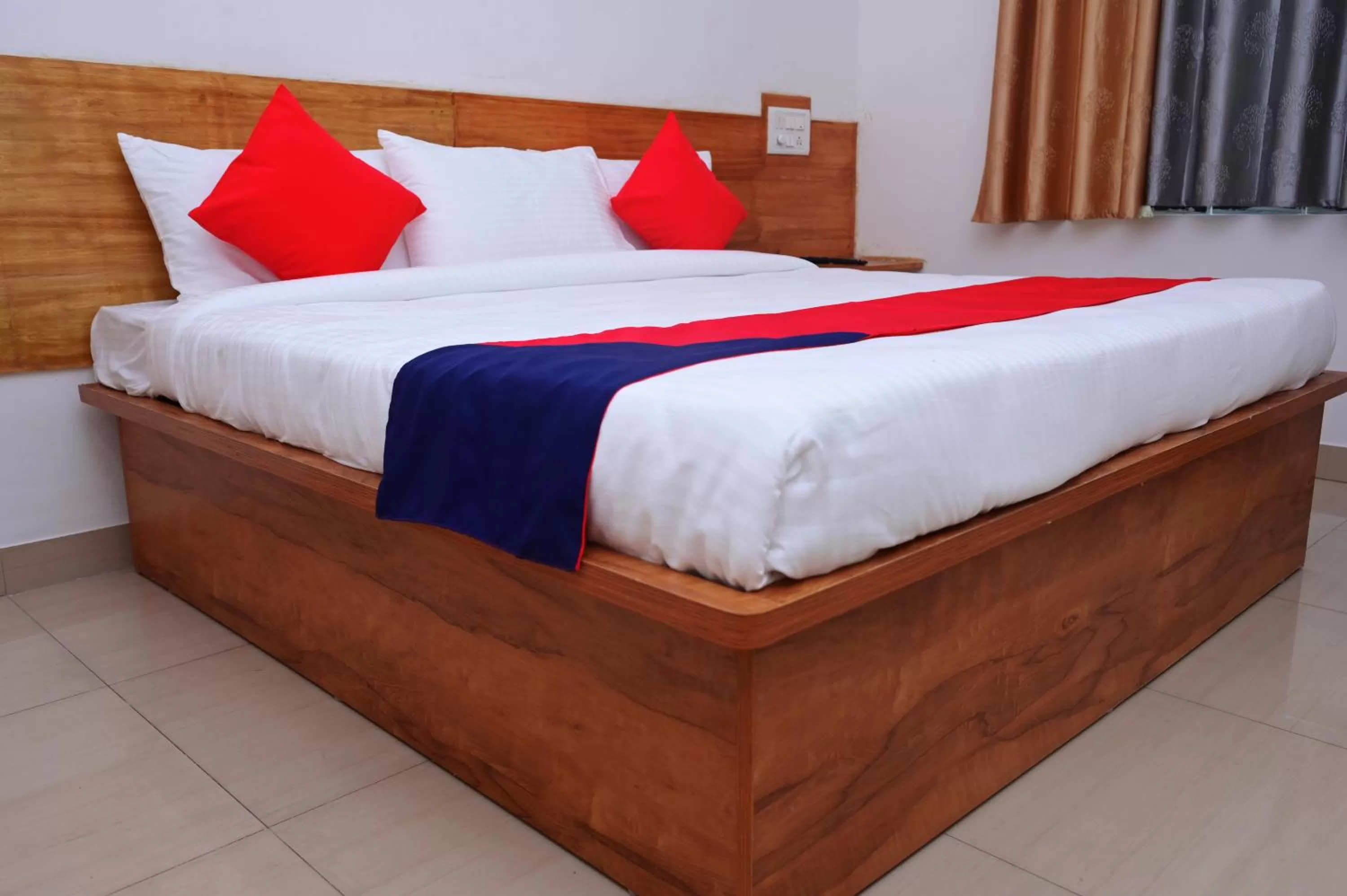 Photo of the whole room, Bed in Hotel Stay Shine