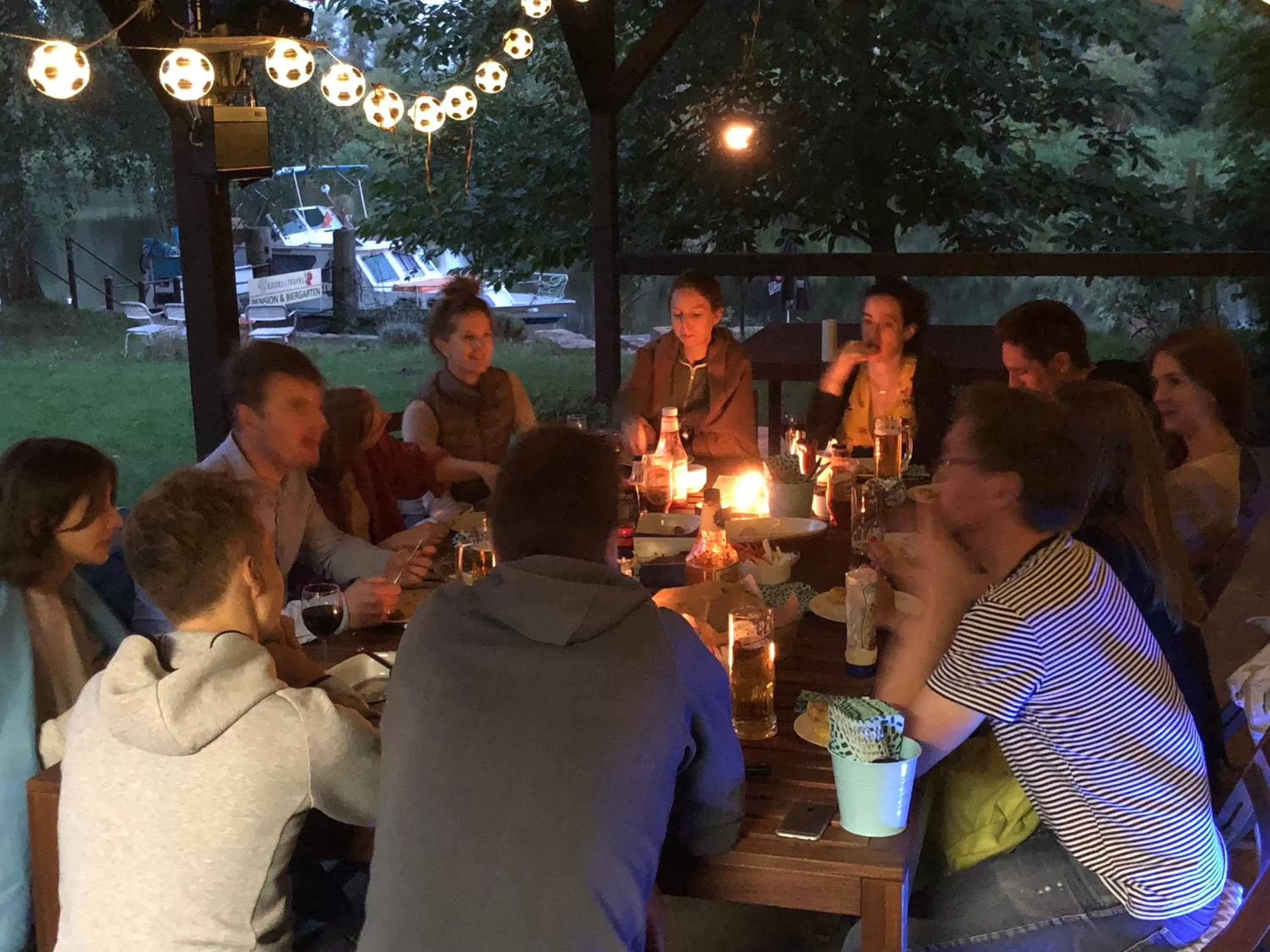 Patio in Riverside Inn