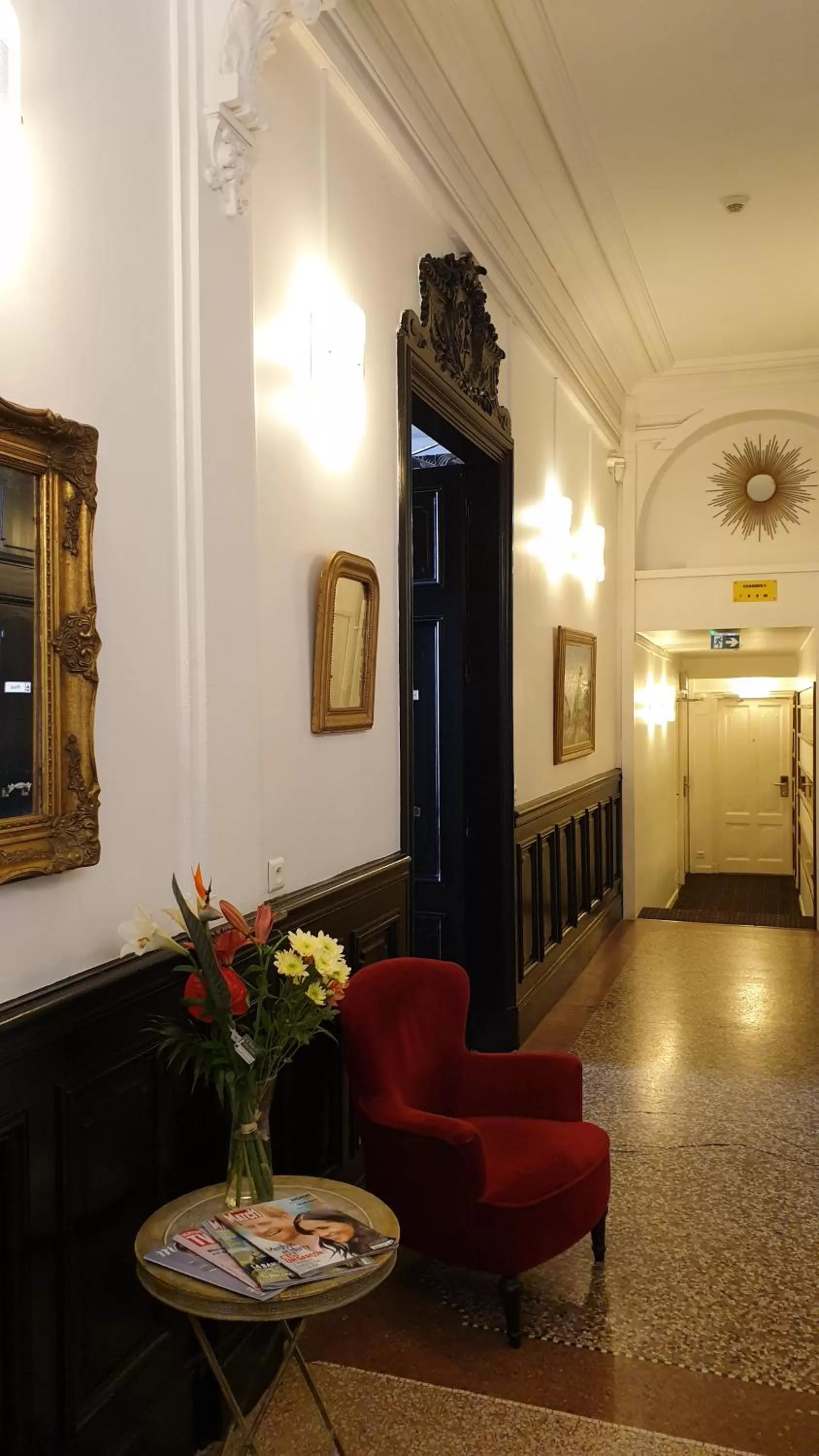 Lobby or reception in Hôtel La Résidence