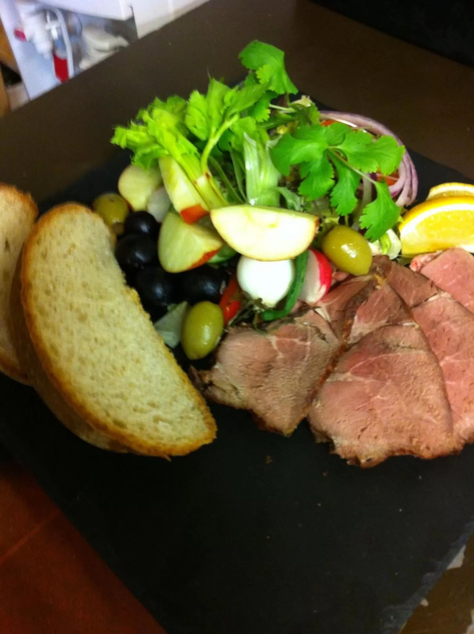 Food and drinks in The Green Dragon