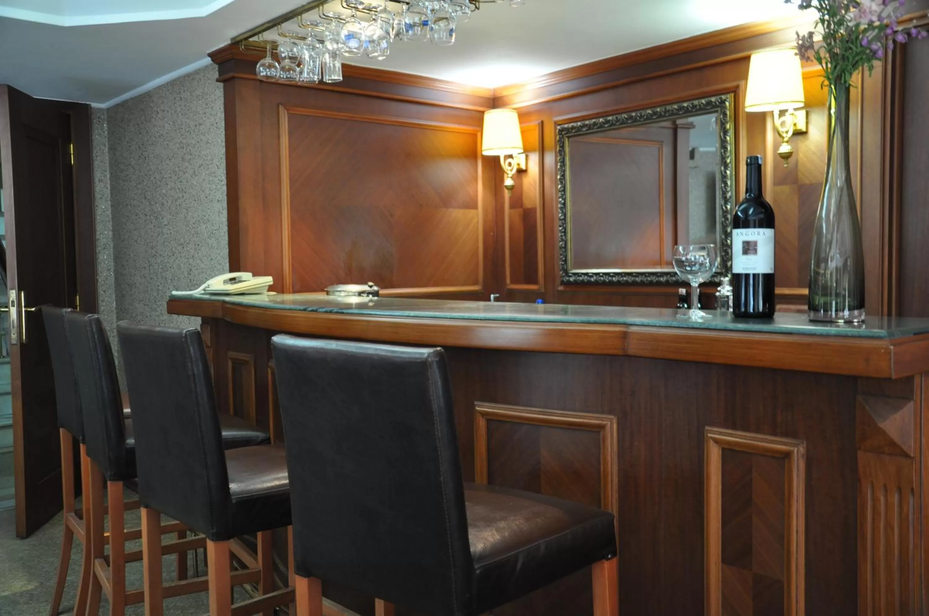 Lounge or bar in Hotel Centrum Istanbul