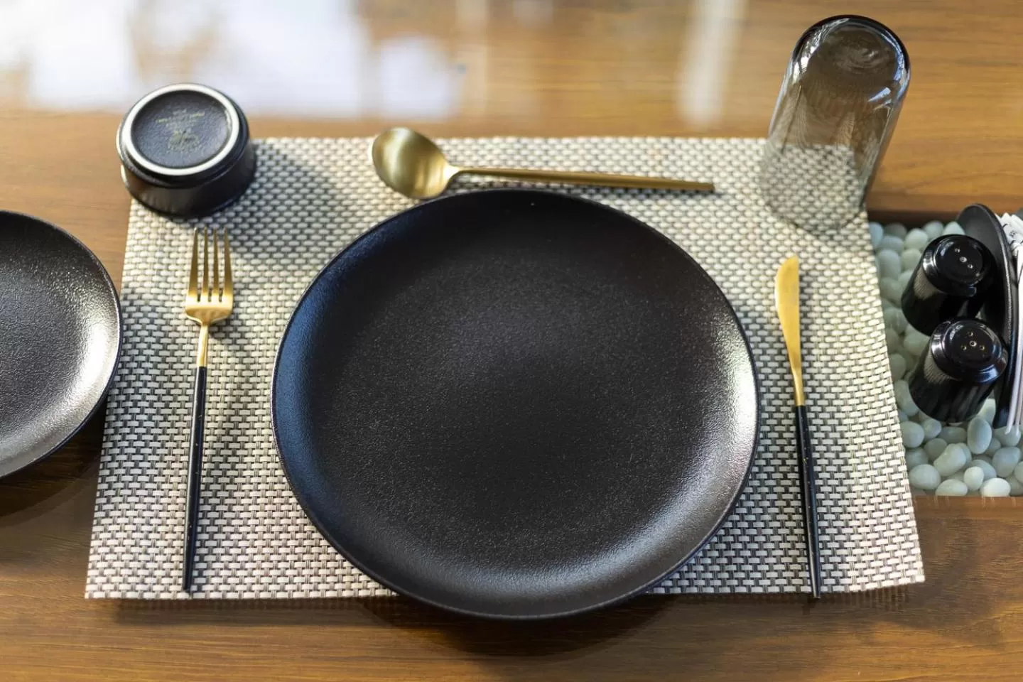 Restaurant/places to eat in HOTEL WHITE HOUSE, Munnar