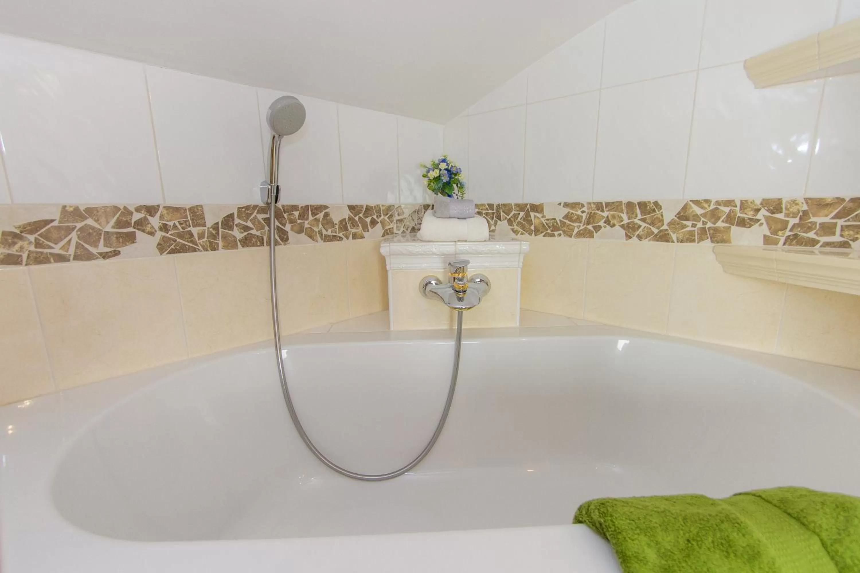 Photo of the whole room in Hotel Alpenblick