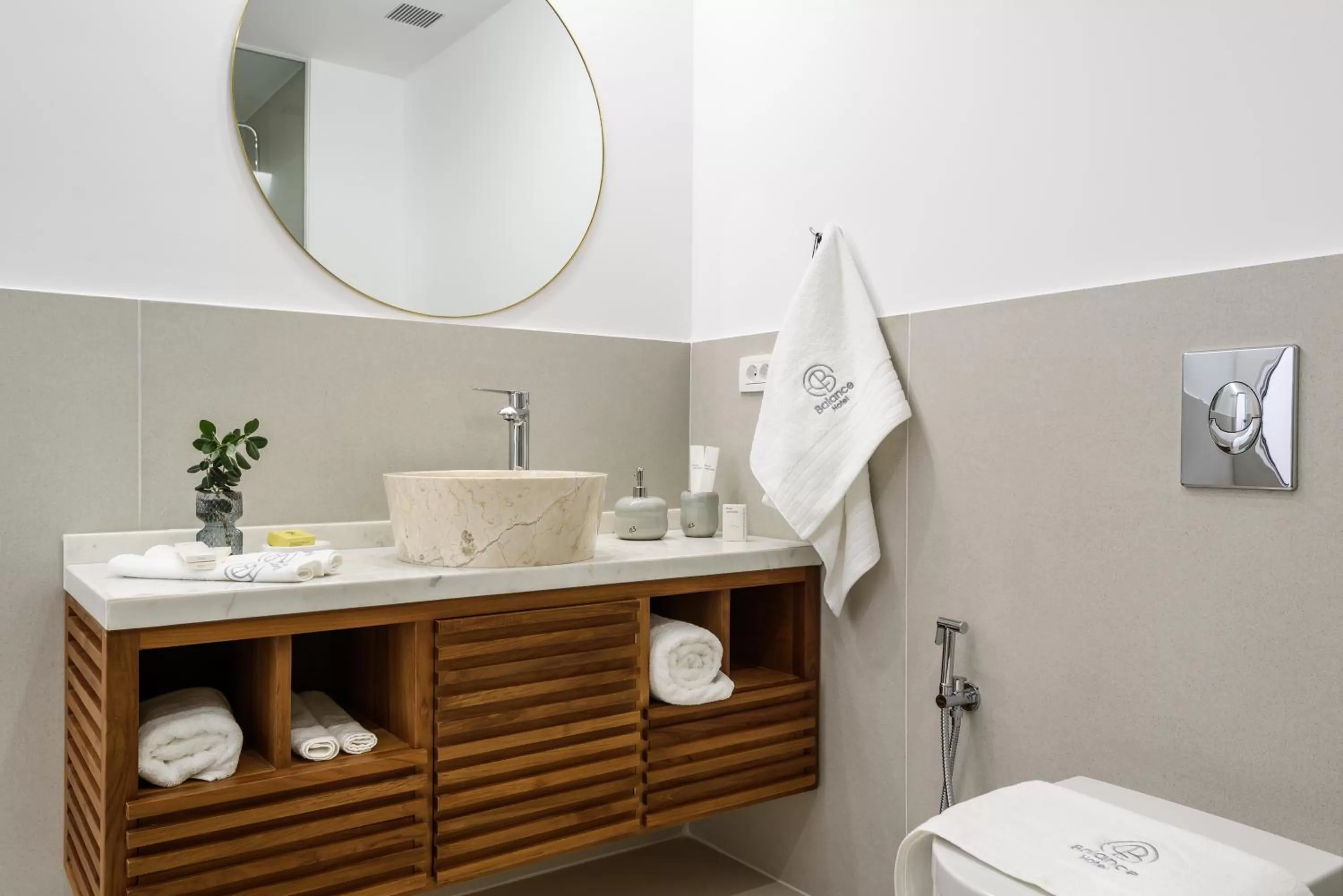 Toilet in Balance Hotel