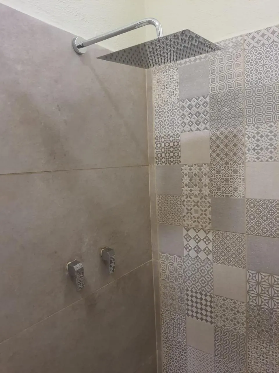 Shower in Mansion San Miguel