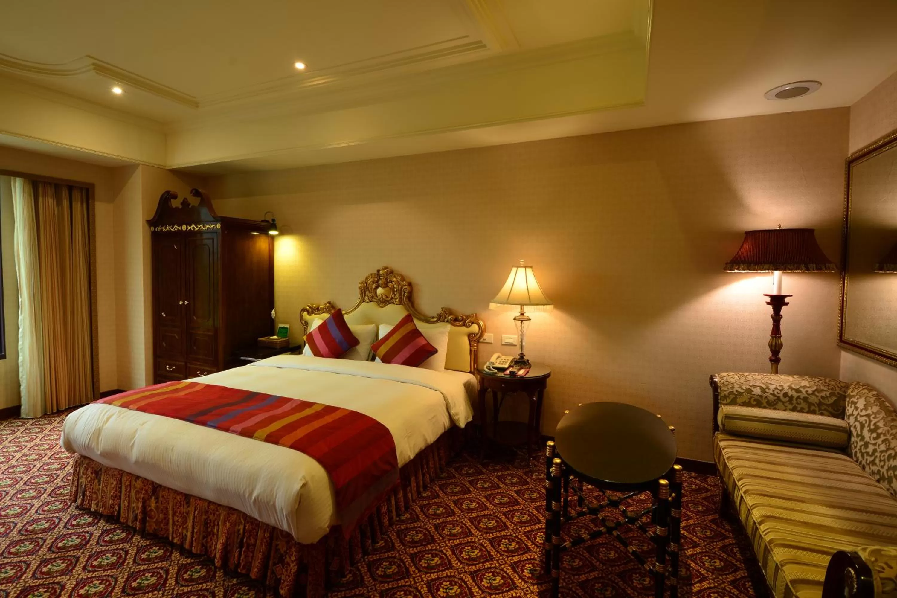 bunk bed, Bed in Rido Hotel