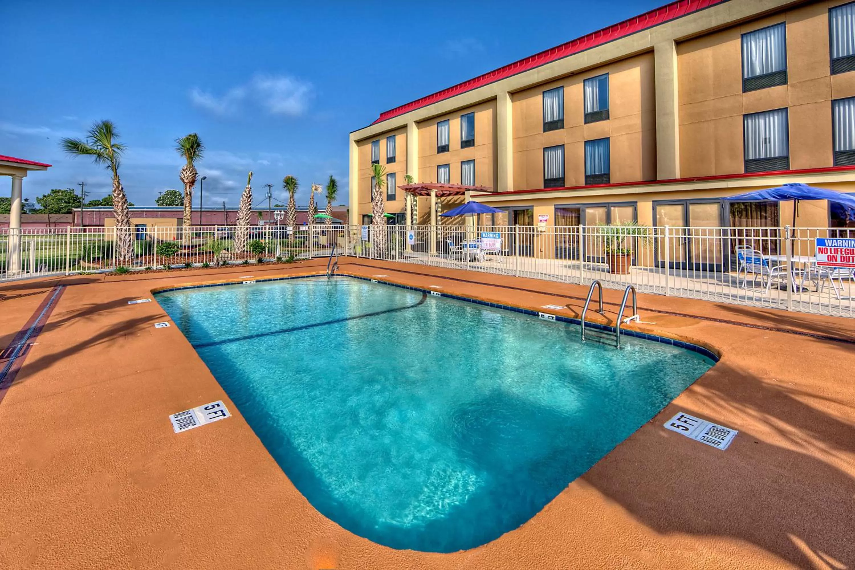 Pool view in Hampton Inn Laurinburg