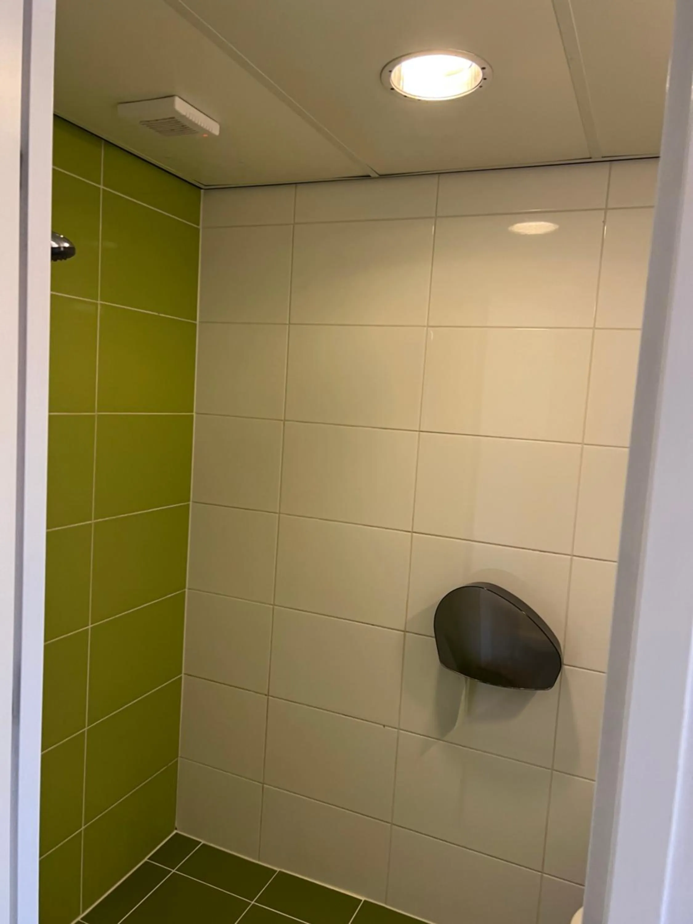 Shower in MAX Hotel Amsterdam