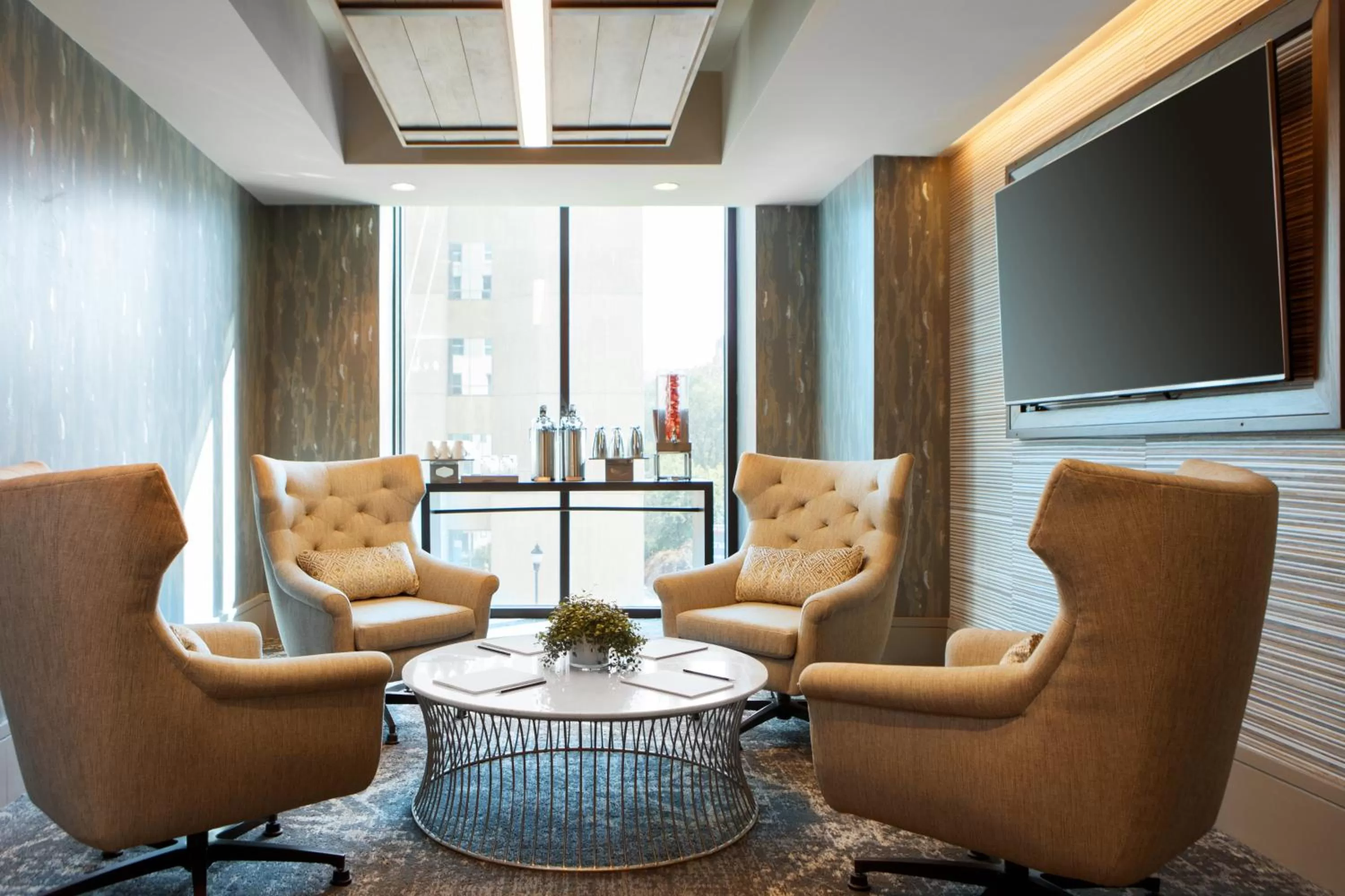 Meeting/conference room in Kimpton Hotel Arras by IHG