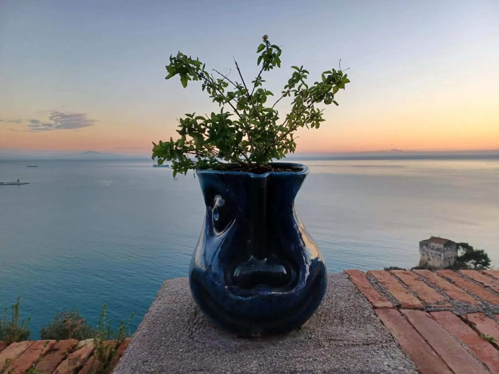 Sunset, Sunrise/Sunset in B&B Charming House