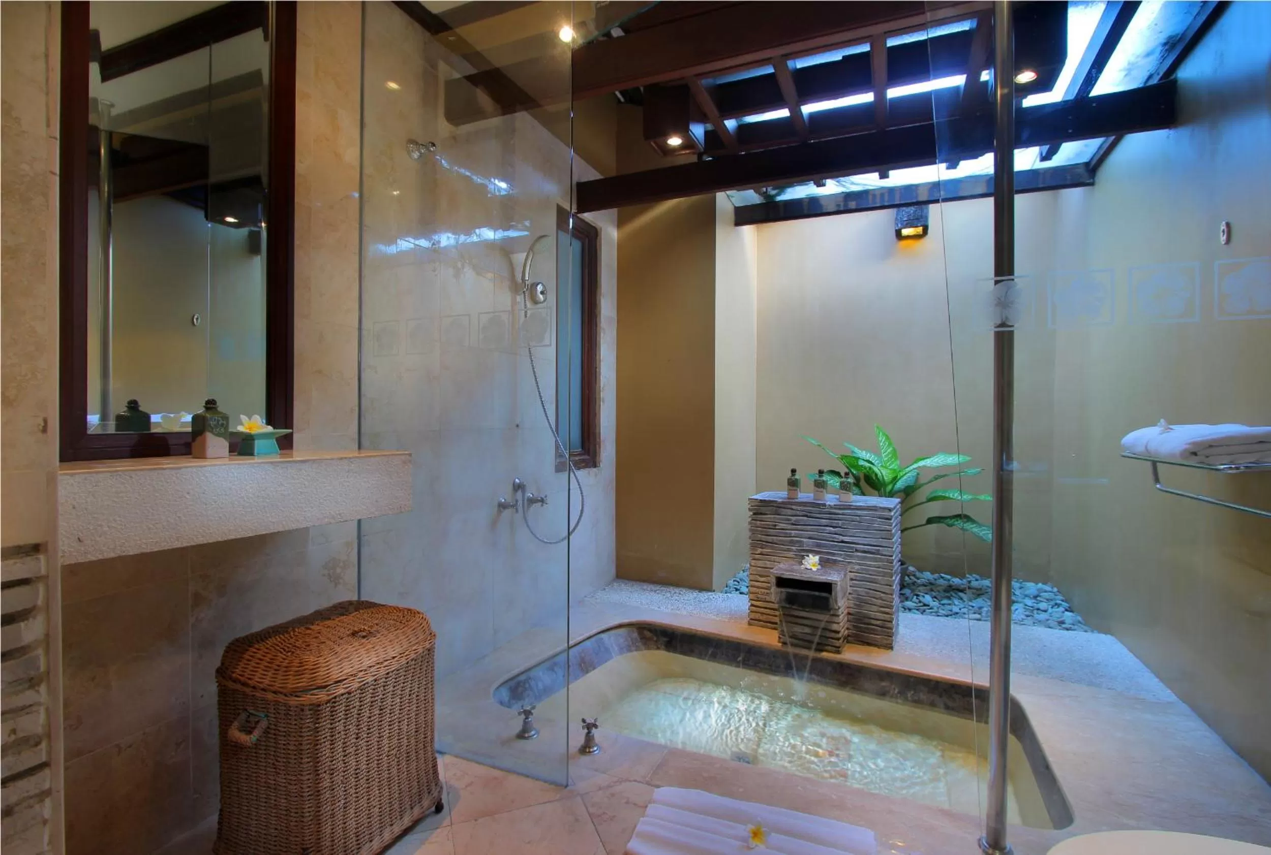 Shower in AlamKulkul Boutique Resort