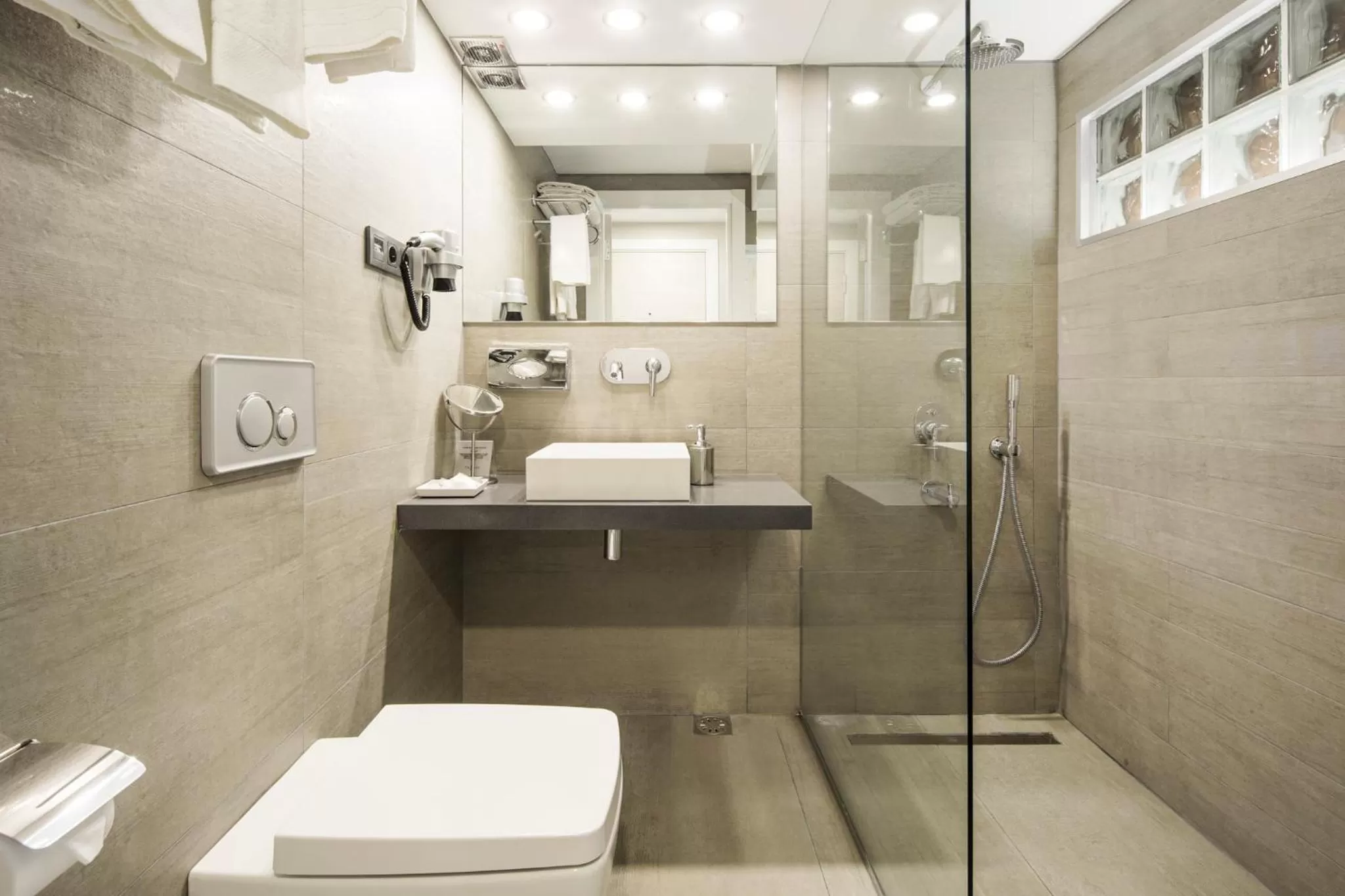 Shower in Taxim Suites Residences Istanbul