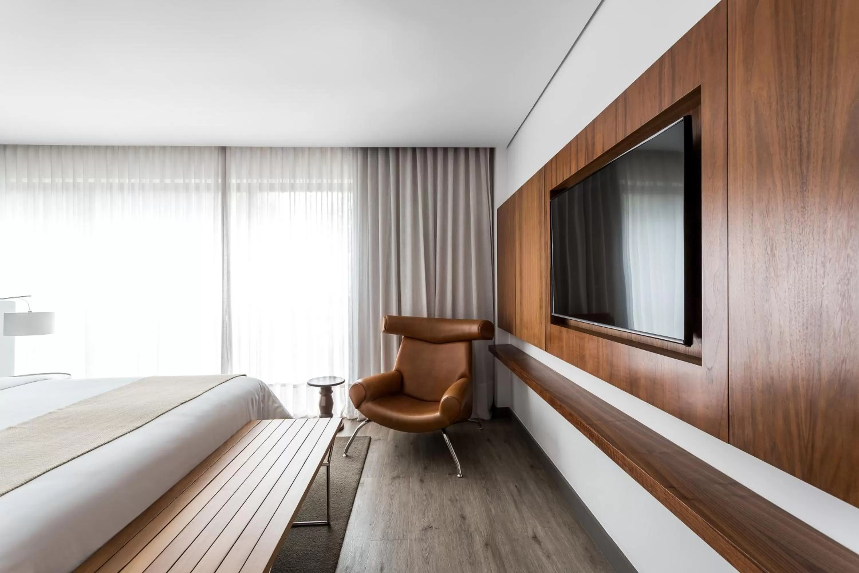 TV and multimedia, Bed in Nomaa Hotel