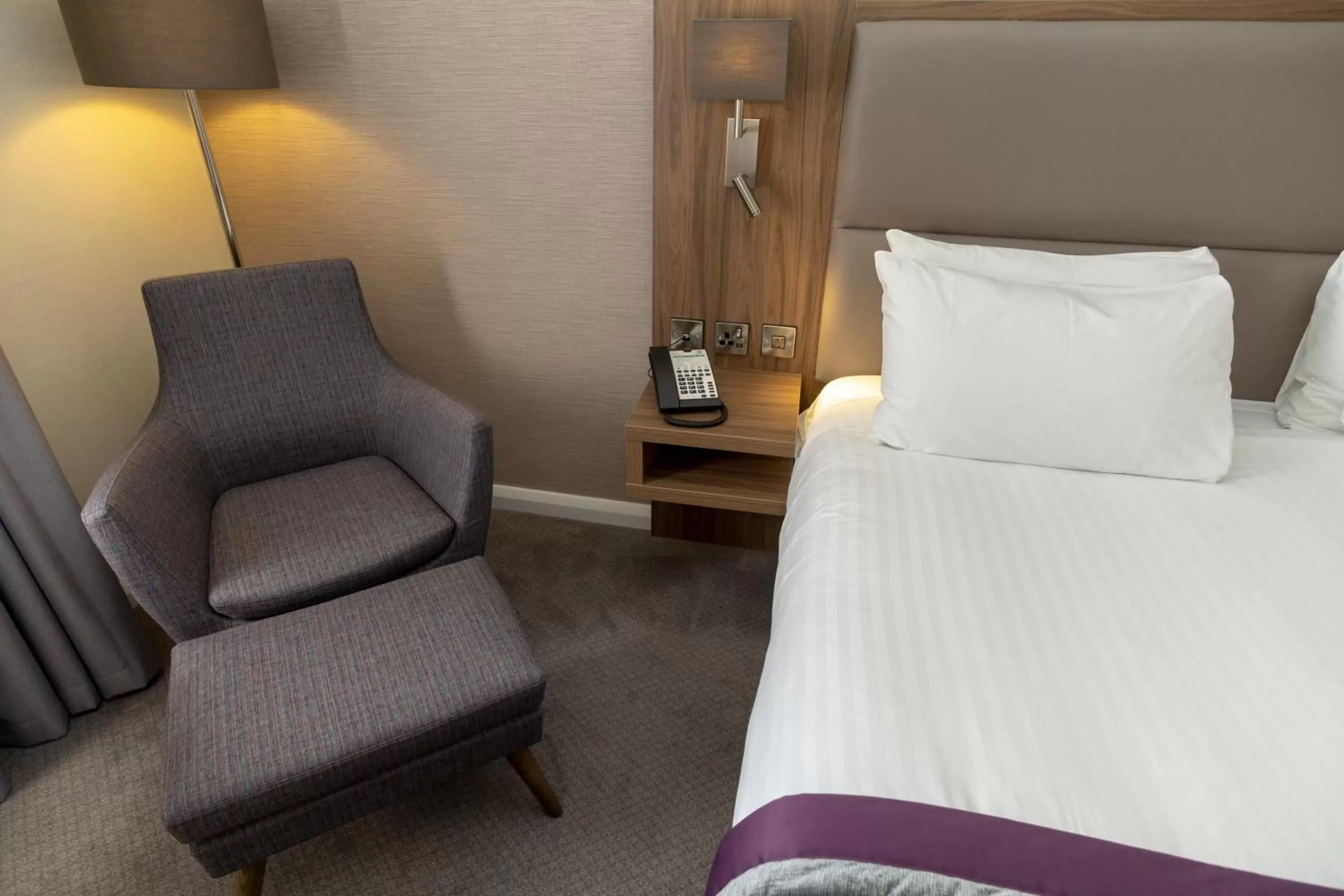 Other, Bed in Holiday Inn Nottingham by IHG
