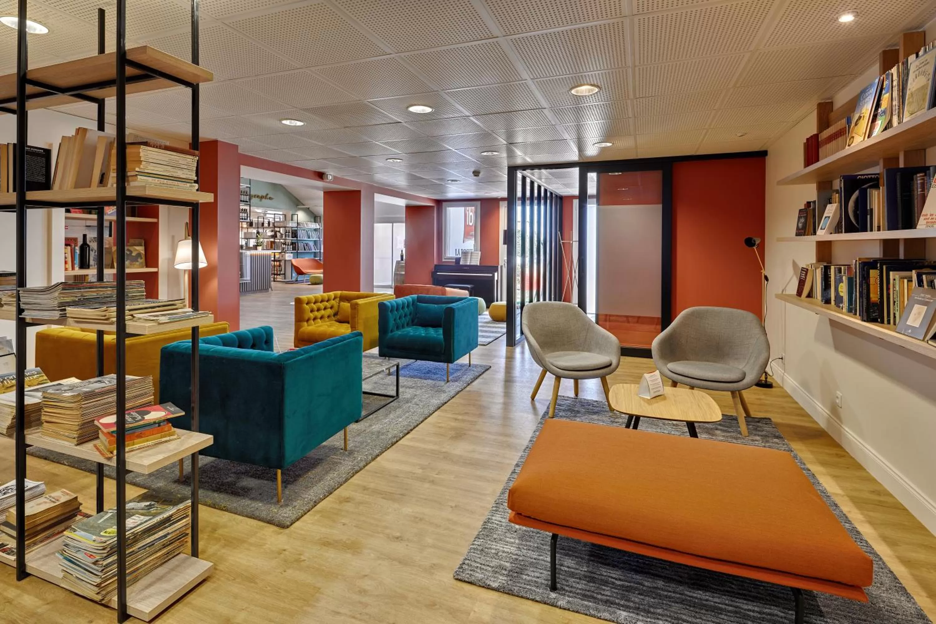 Living room in ibis La Roche Sur Yon Vendespace