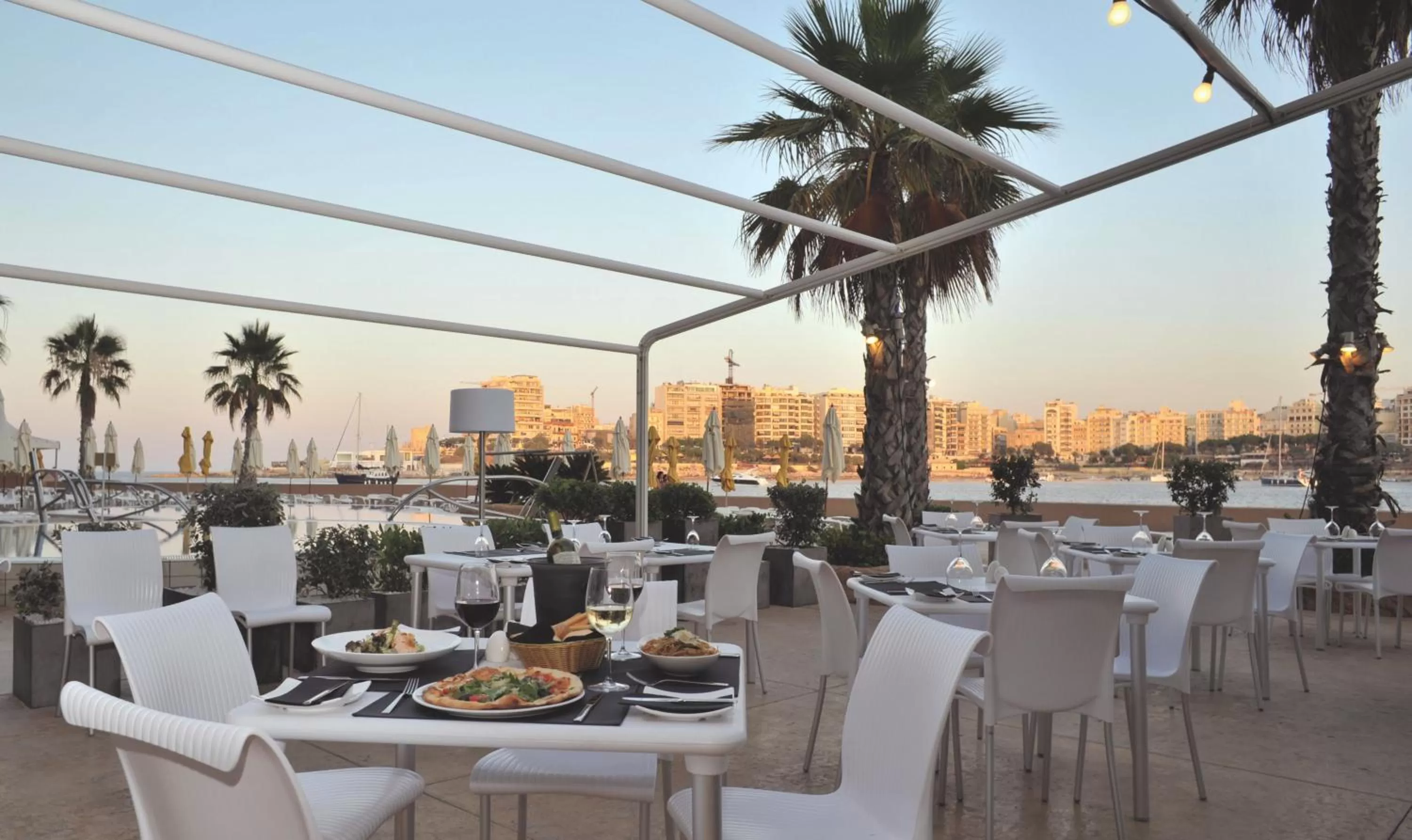 Restaurant/places to eat in Cavalieri Hotel Malta, a member of Radisson Individuals