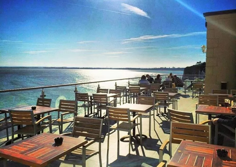 Lounge or bar in The Pegwell Bay Hotel