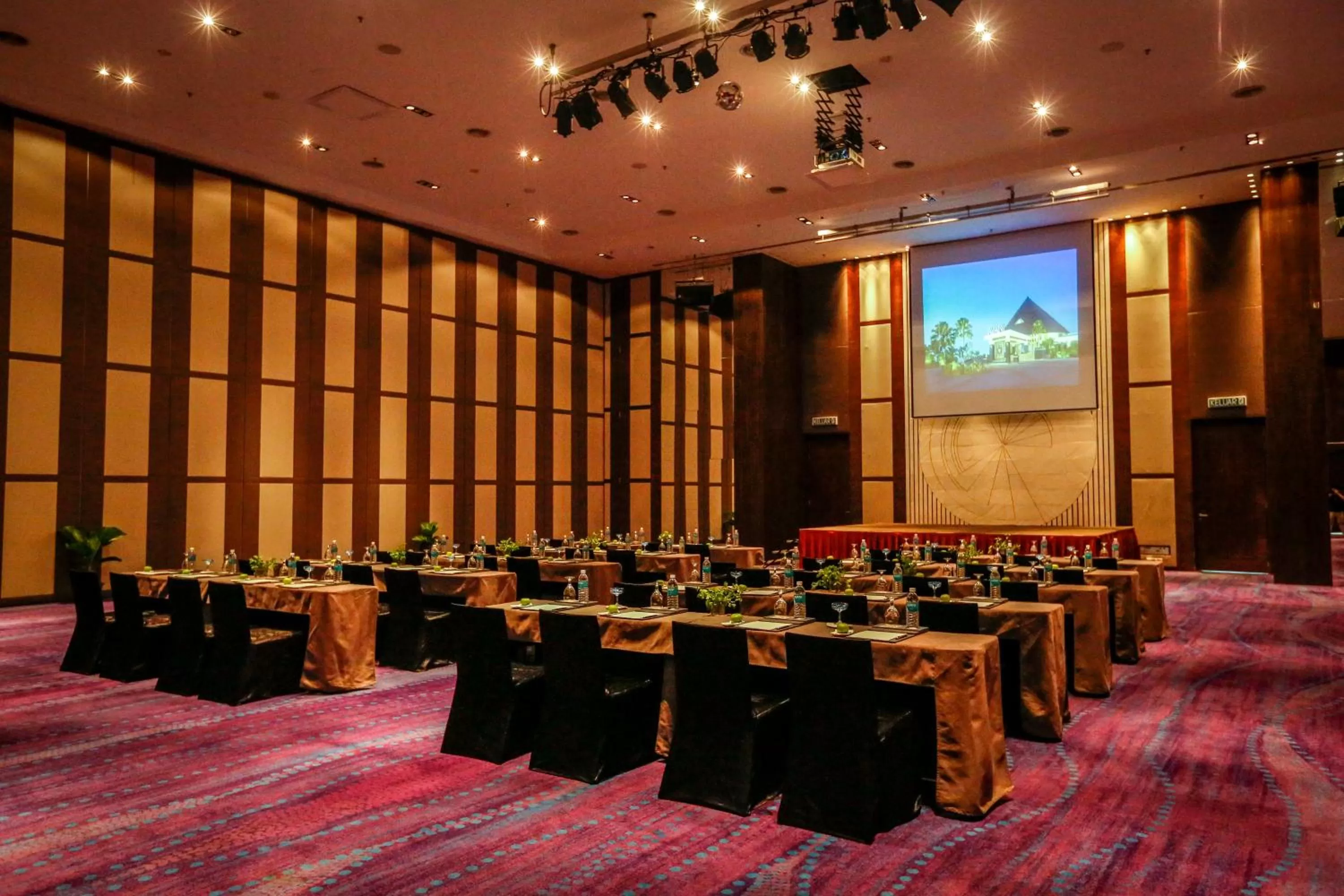 Banquet/Function facilities in Golden Palm Tree Sepang