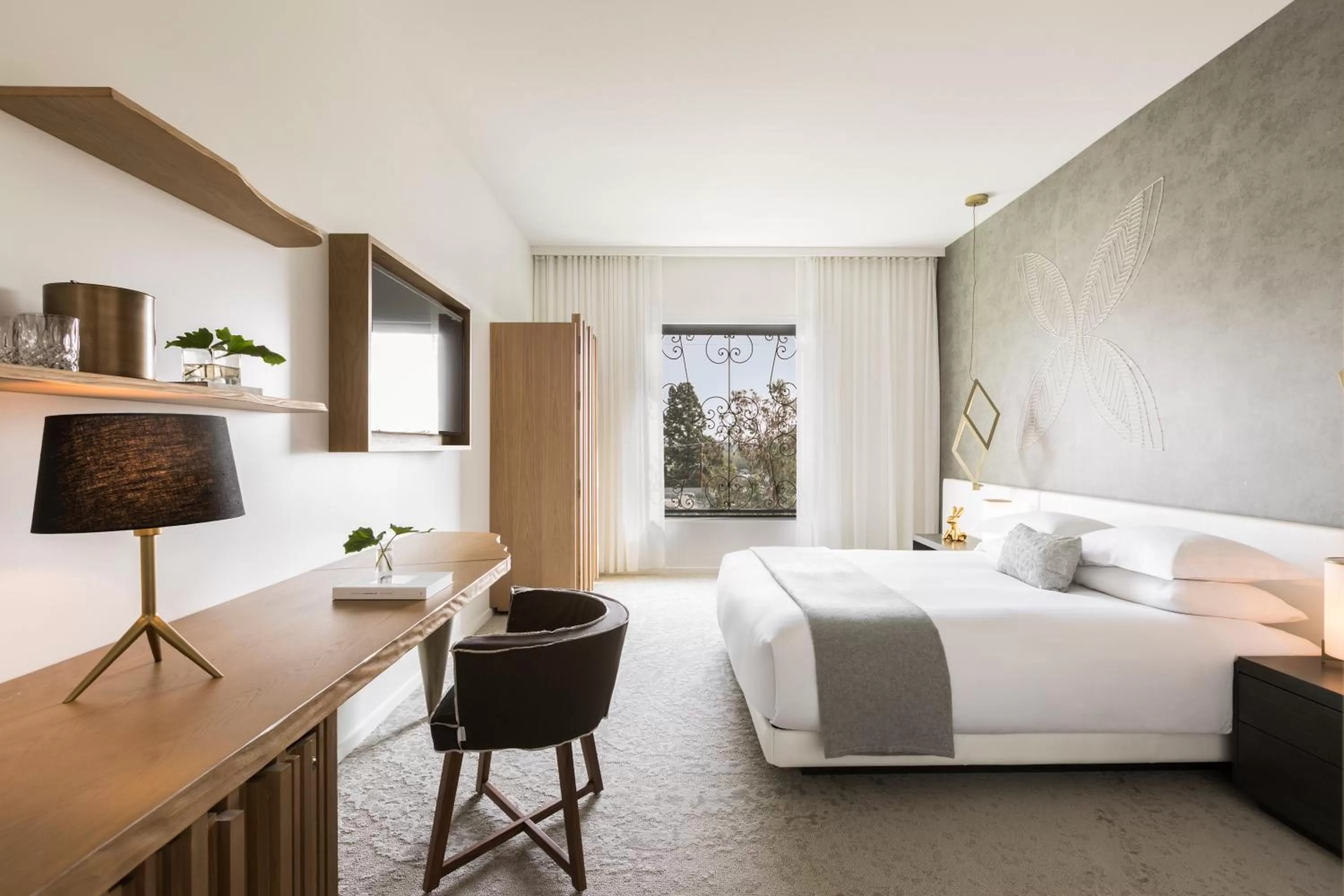Photo of the whole room, Bed in Kimpton La Peer Hotel West Hollywood by IHG