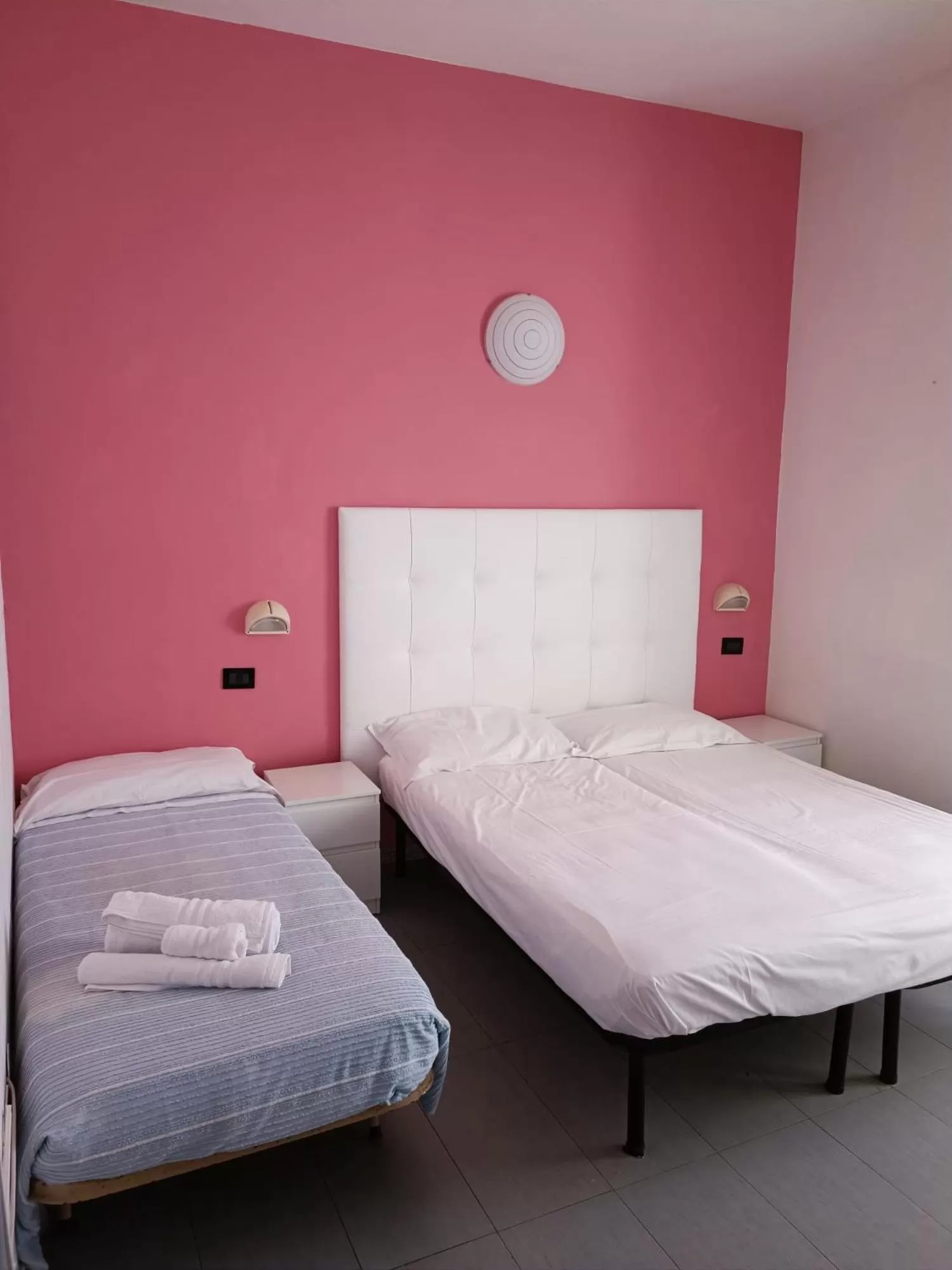 Bed in HOTEL VILLA ELISA