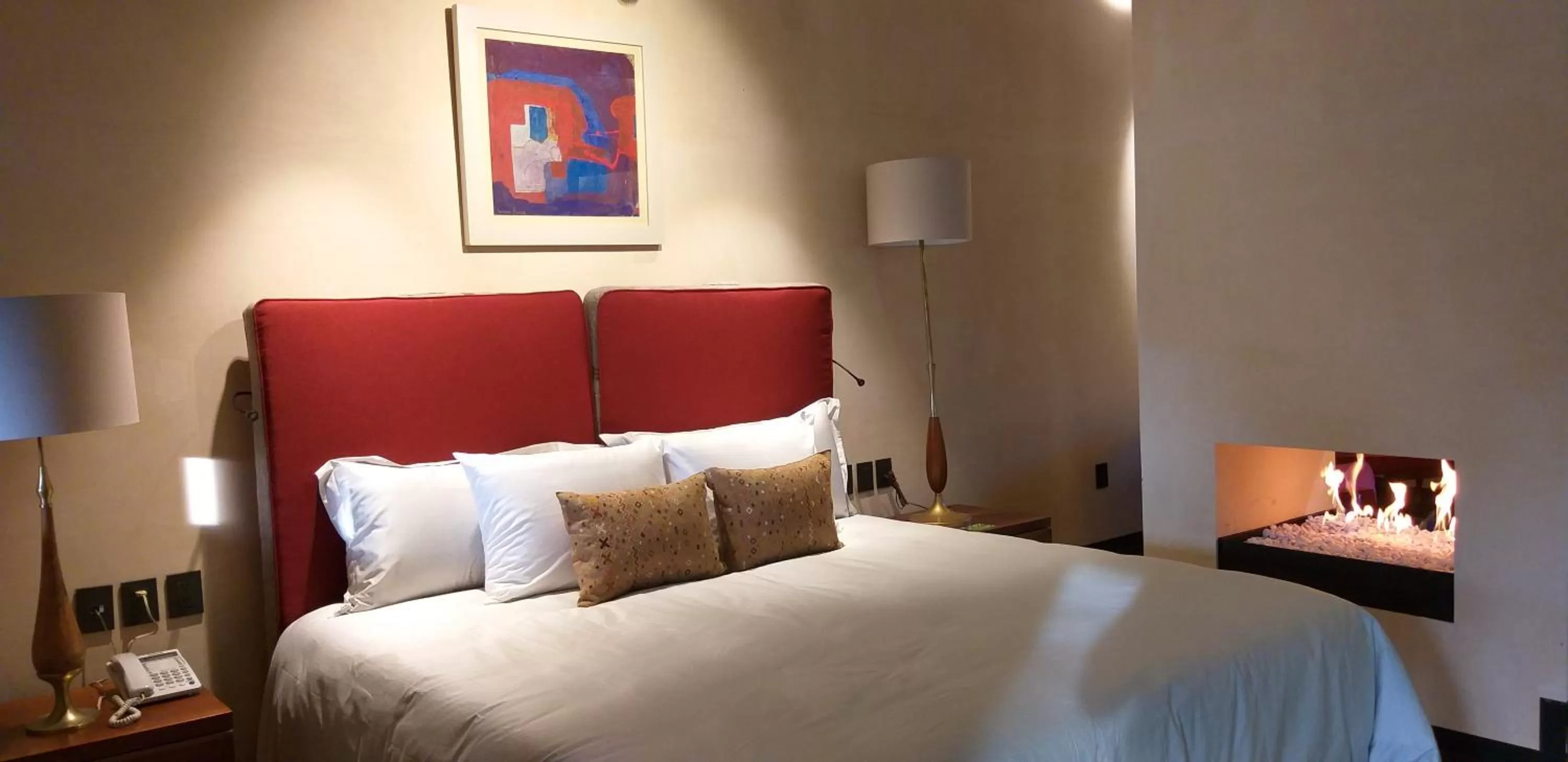 Bed in Uvence Arte + Hotel