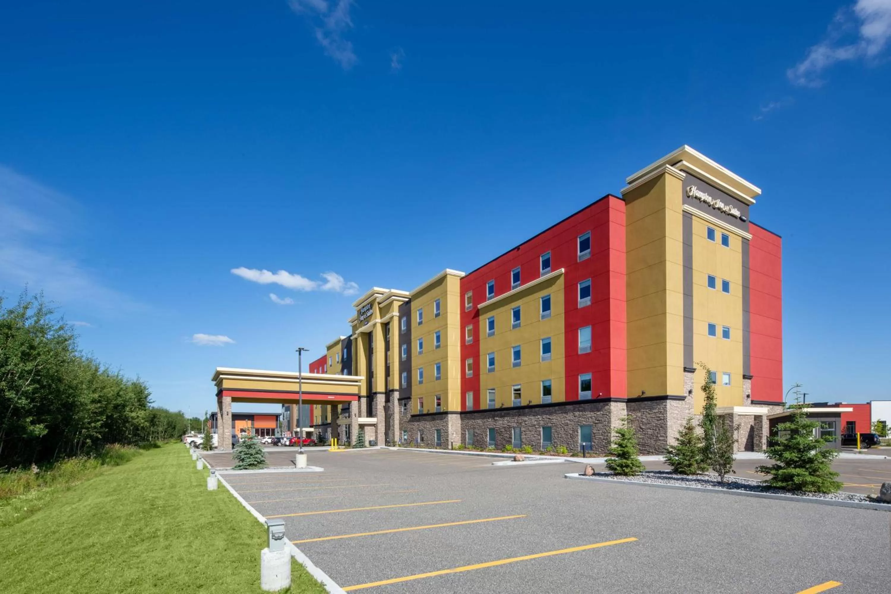 Property building in Hampton Inn & Suites Edmonton St. Albert, Ab