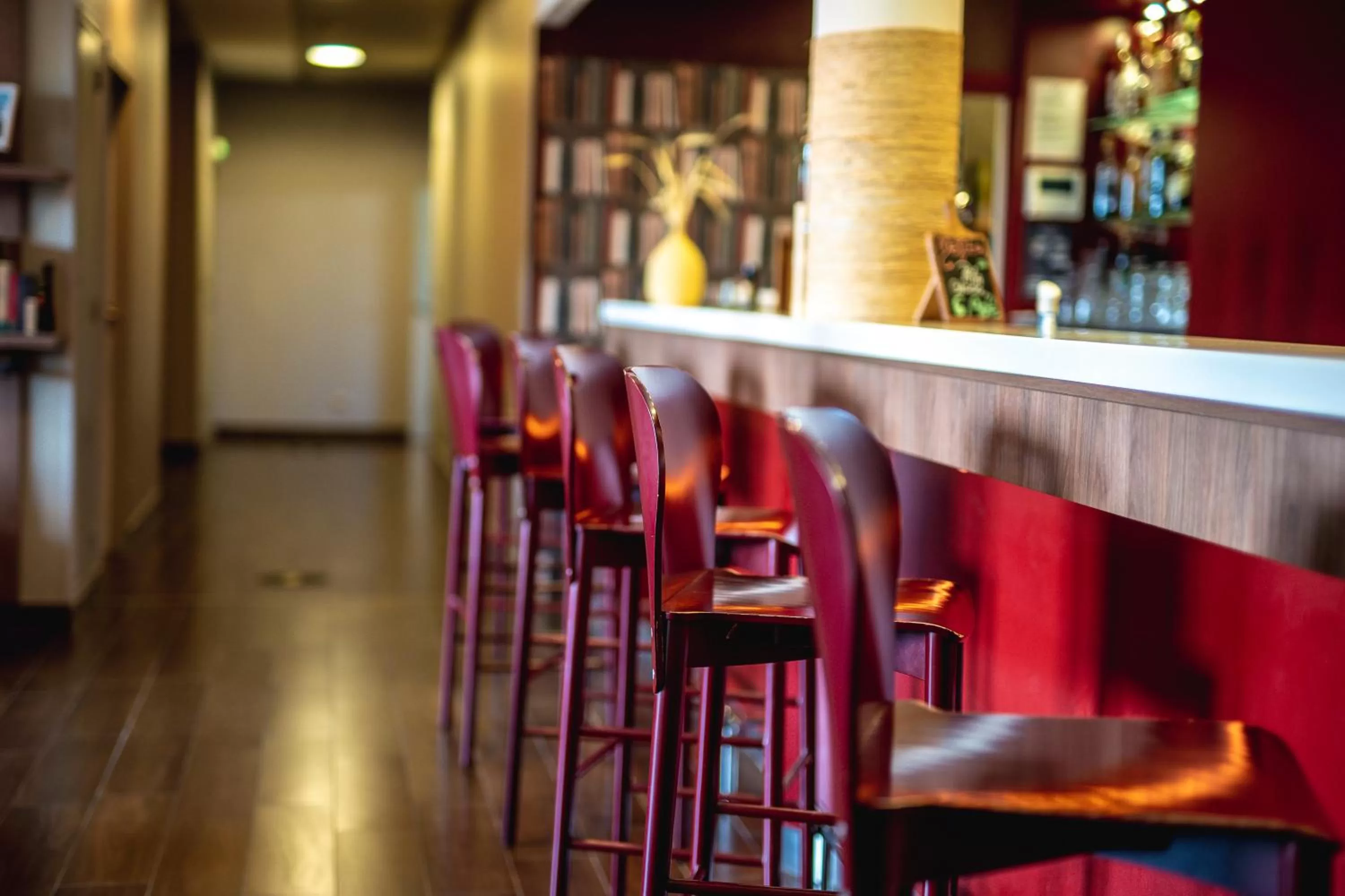 Lounge or bar in Campanile Carcassonne Est - La Cité