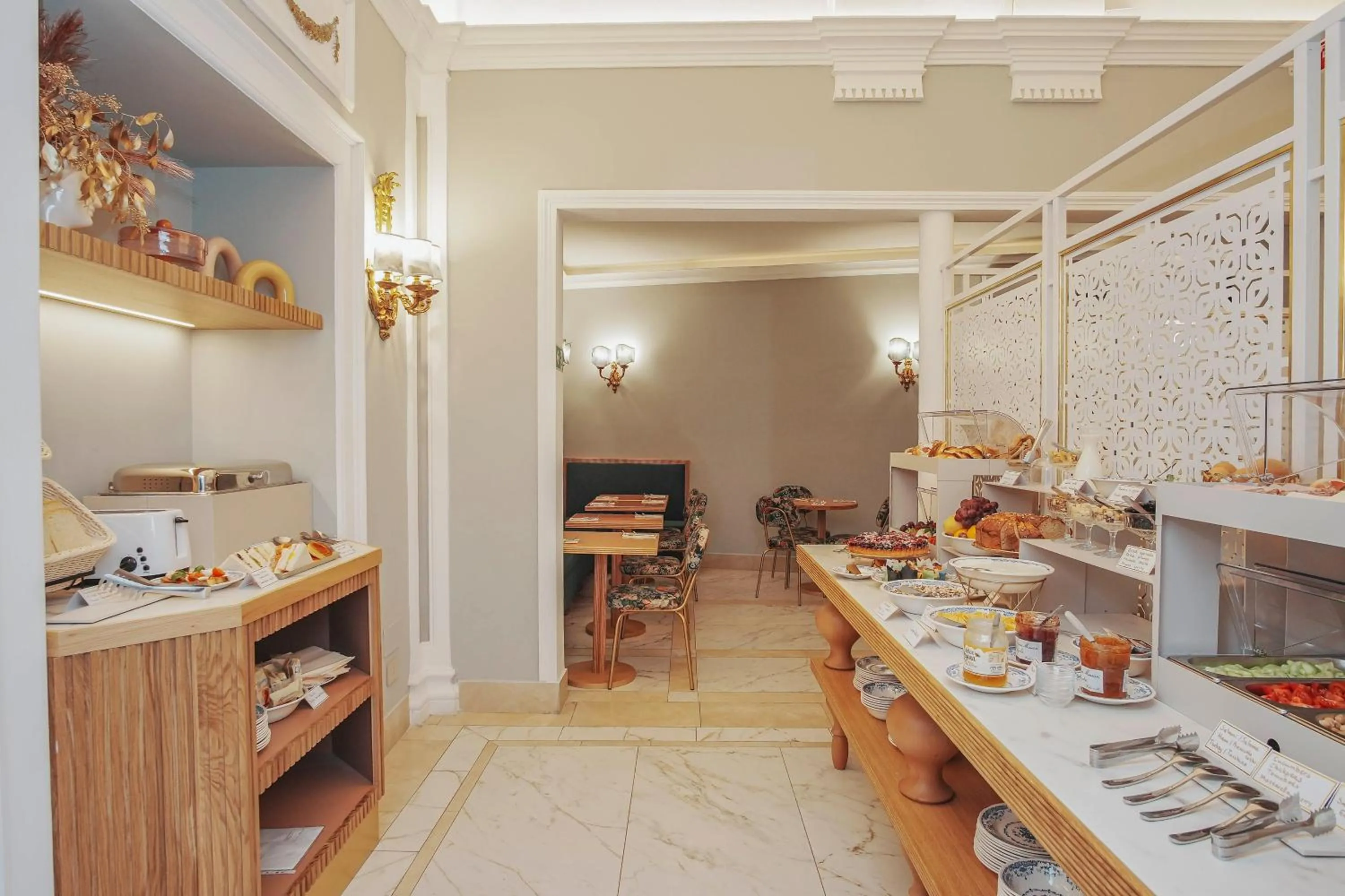 Breakfast in Hotel City Palazzo Dei Cardinali