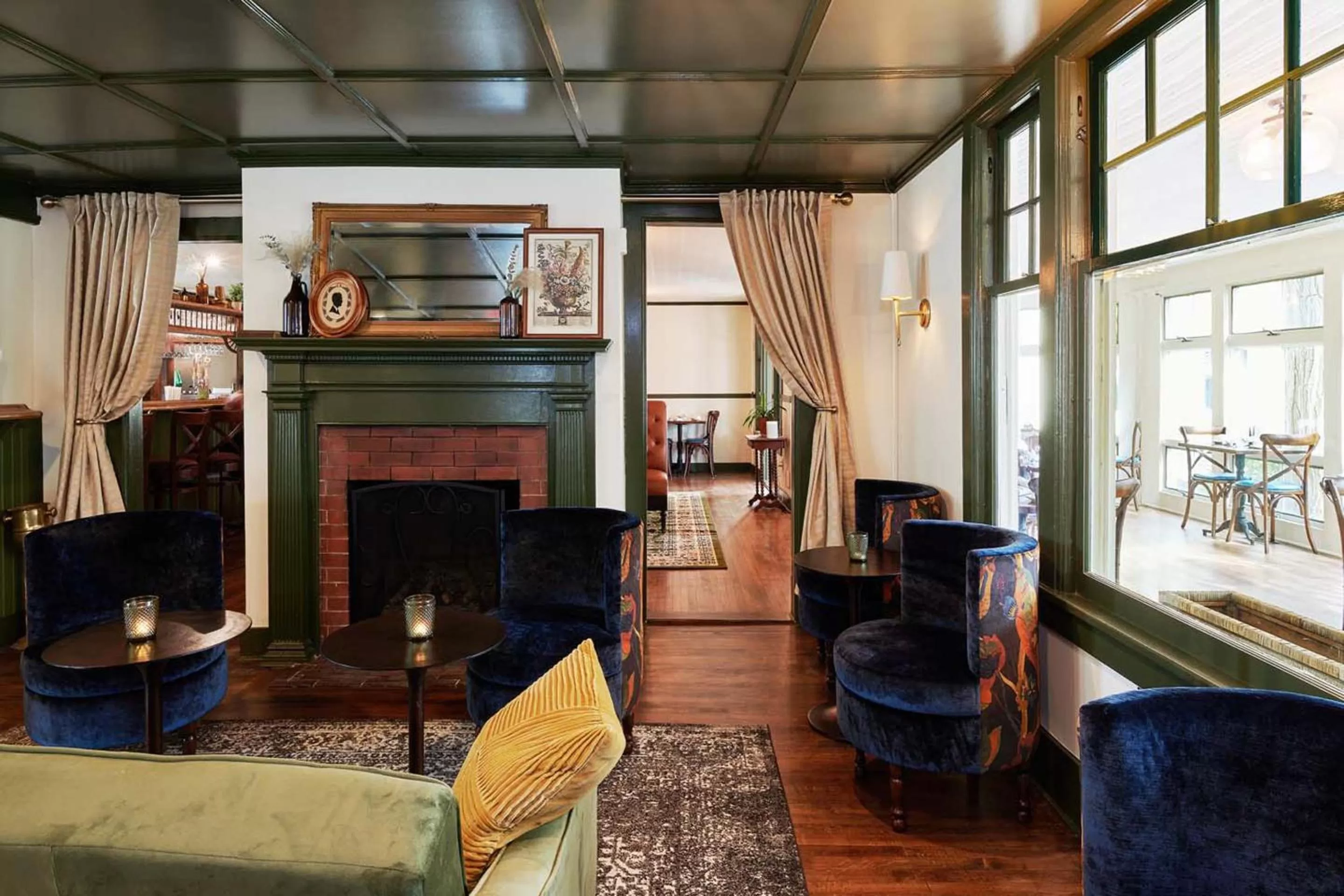 Lounge or bar in The Whitlock by The Lenox Collection