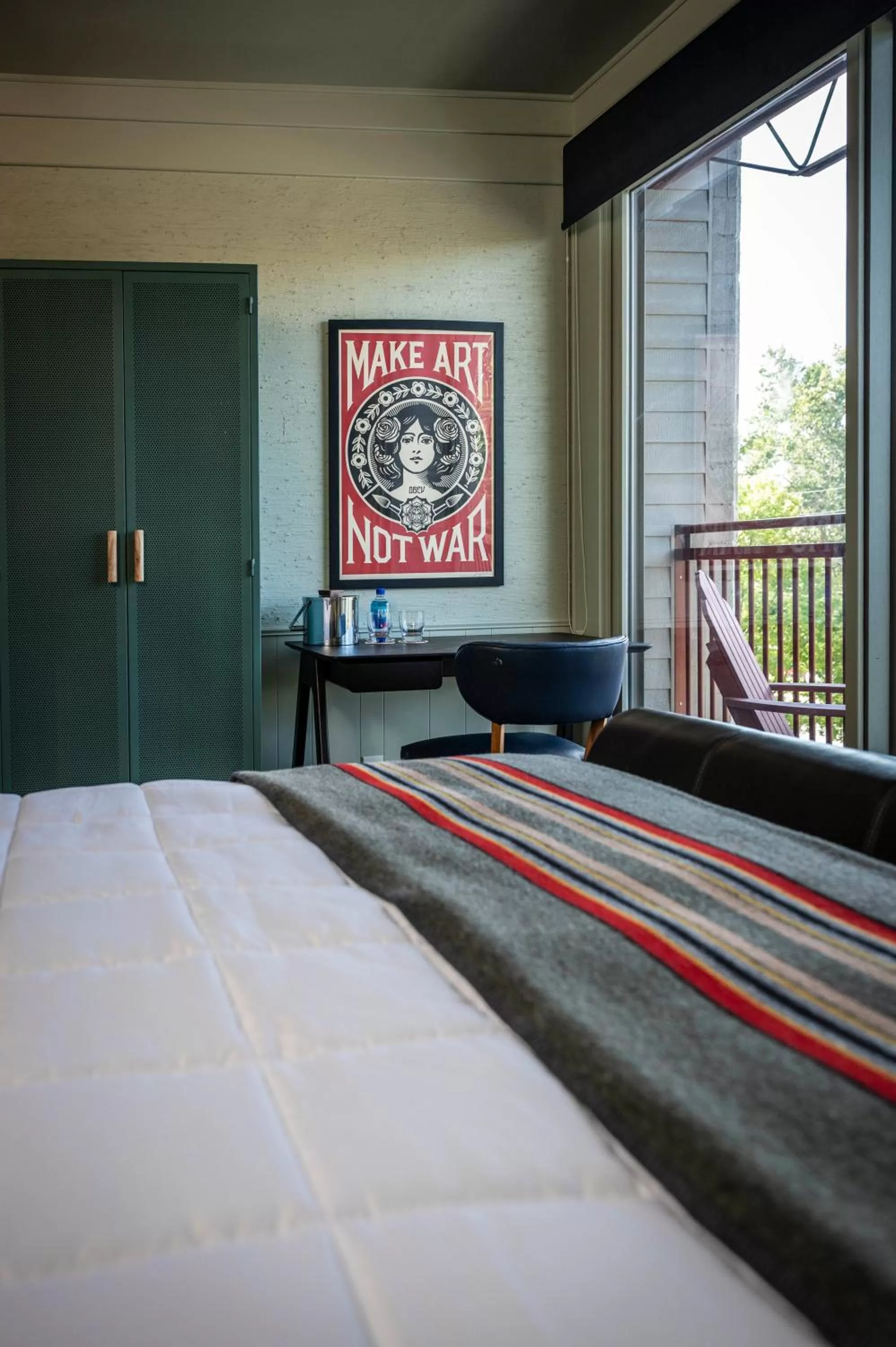 Photo of the whole room, Bed in Hotel Broad Ripple