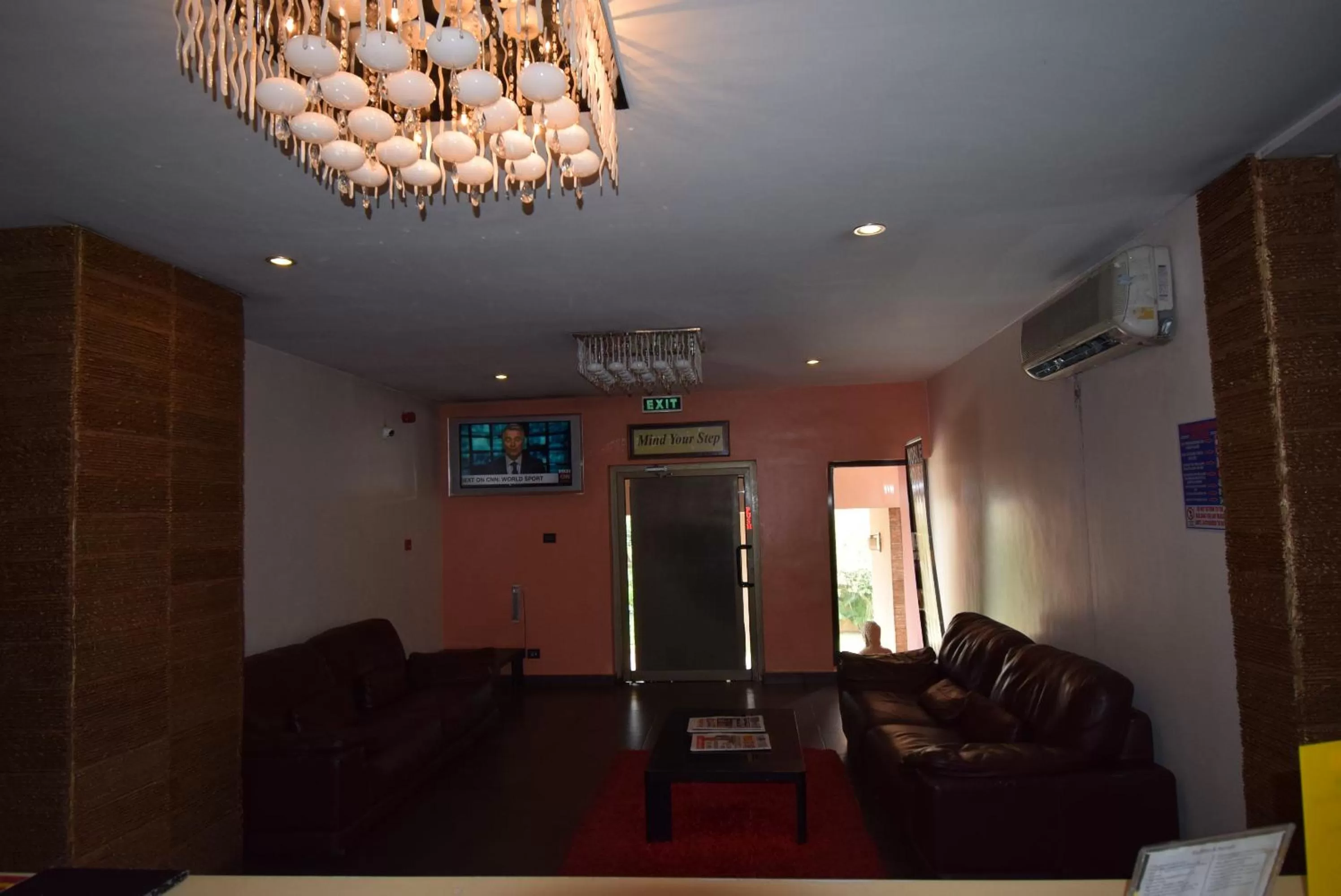 Lobby or reception in Noble House Hotel