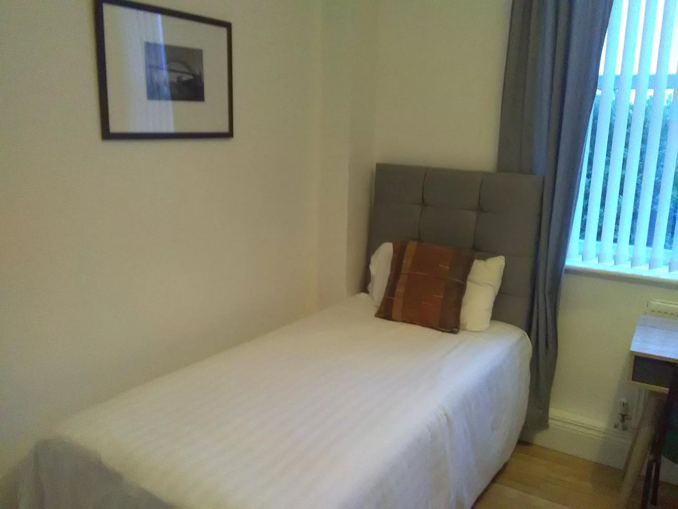 Bed in Newcastle West Hotel & Bar