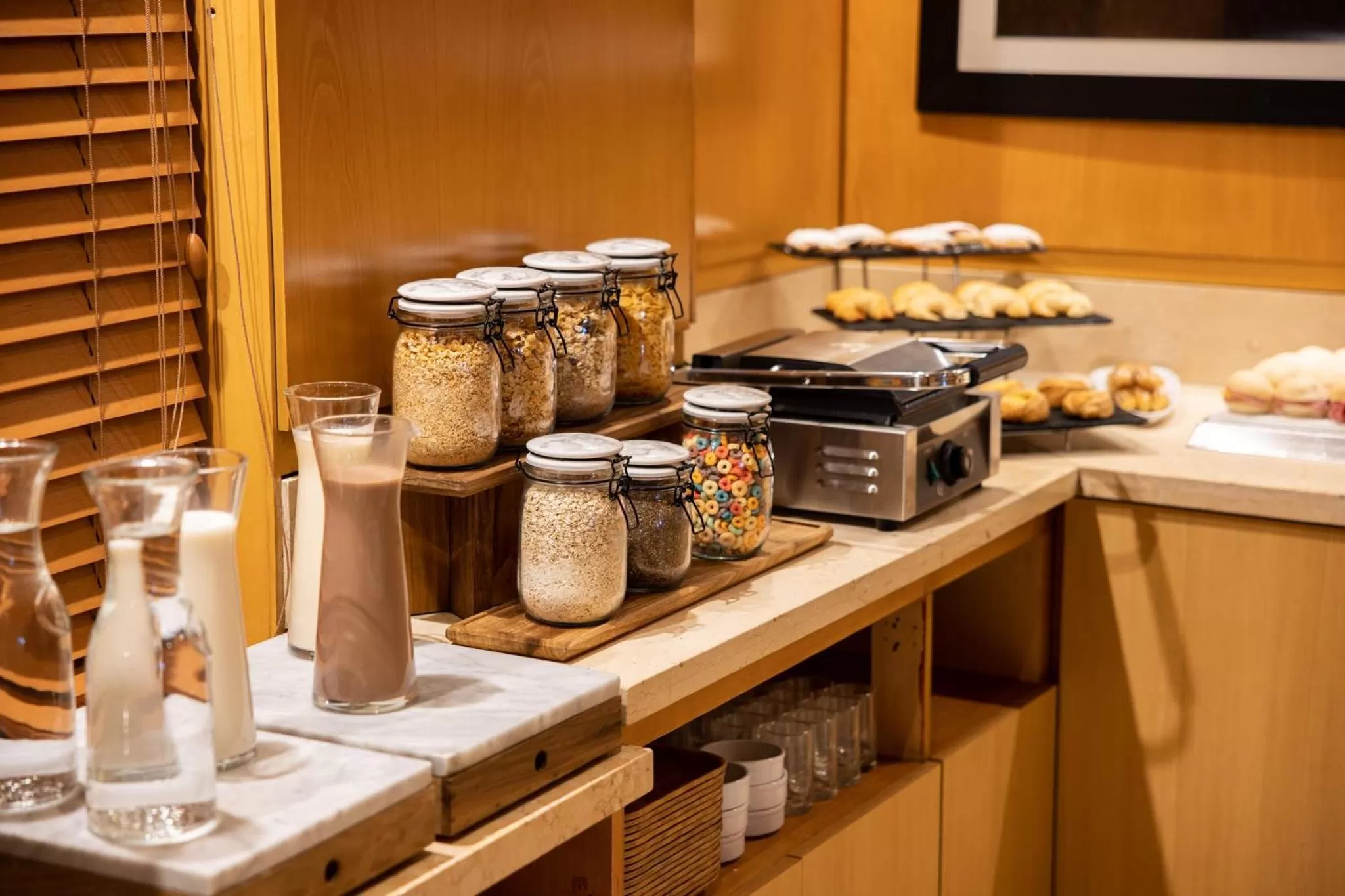 Breakfast in Holiday Inn Express Puerto Madero by IHG