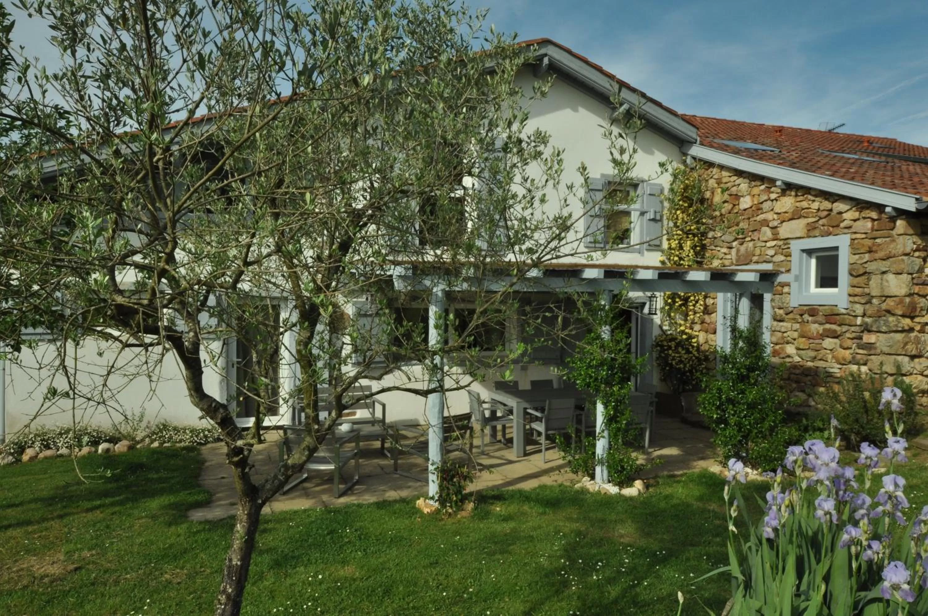 Garden, Property Building in Ferme Elhorga