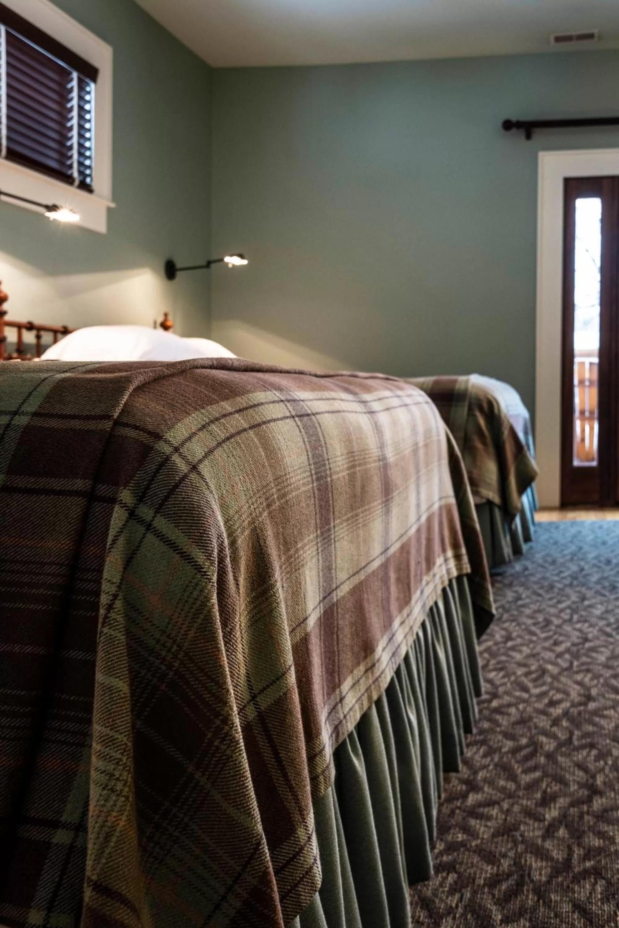 Bed in Hotel Broad Ripple