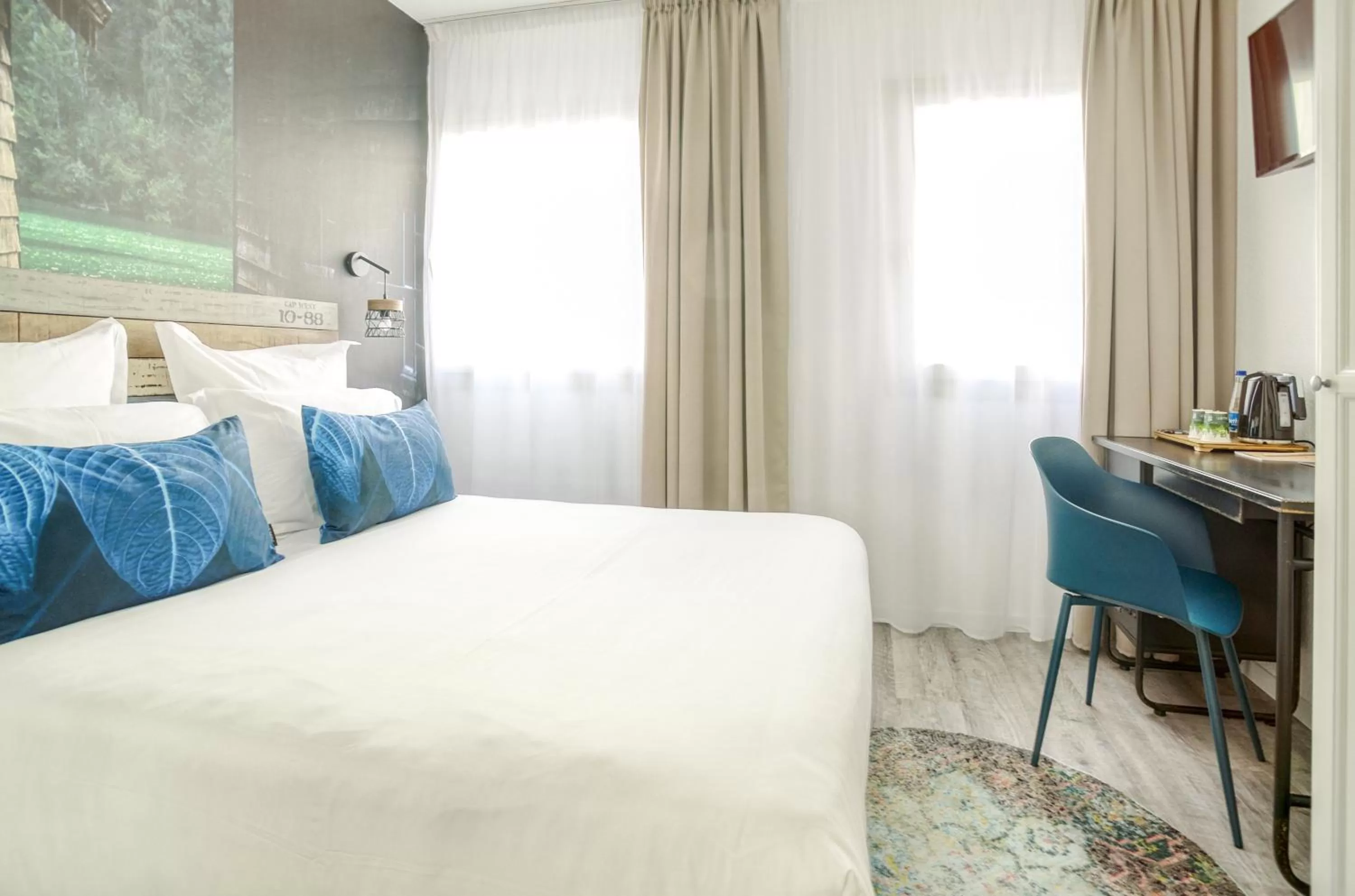 Photo of the whole room in La Maison Hôtel Mulhouse Centre