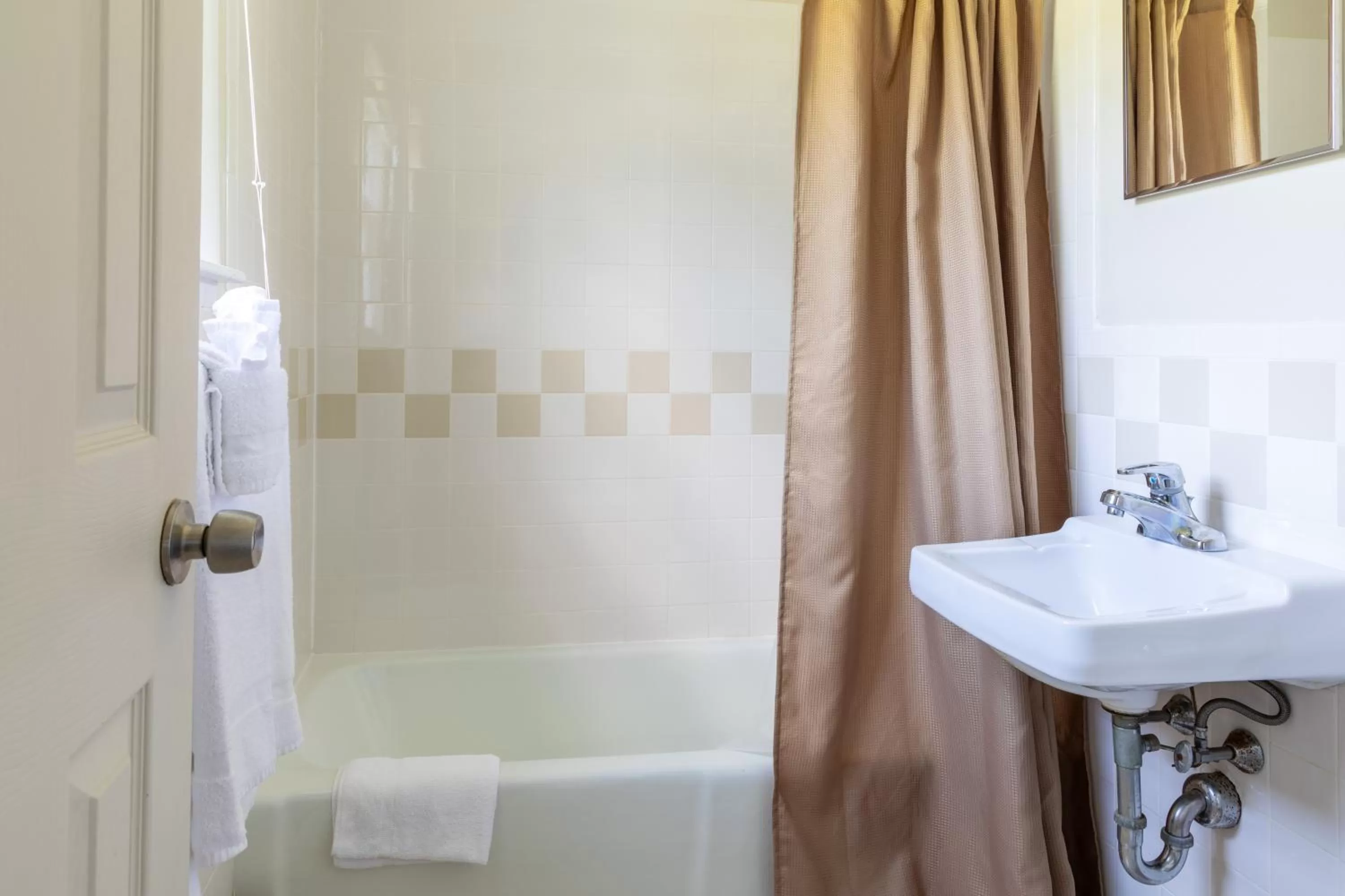 Bathroom in The Lodge at West River